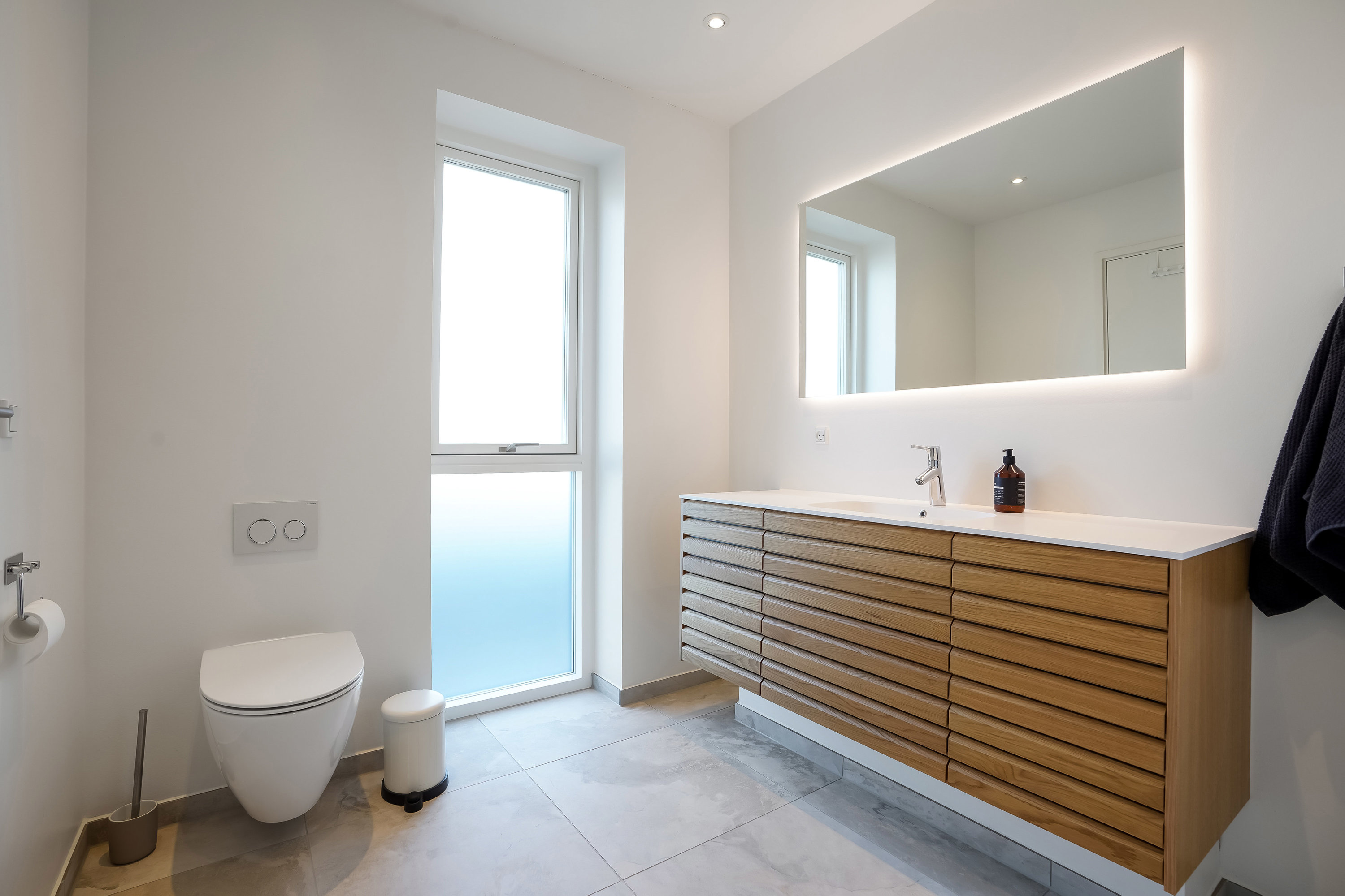 Fremhævet toilet billede i fuldskærmstilstand. Billede af Vesterled 34, 5690 Tommerup