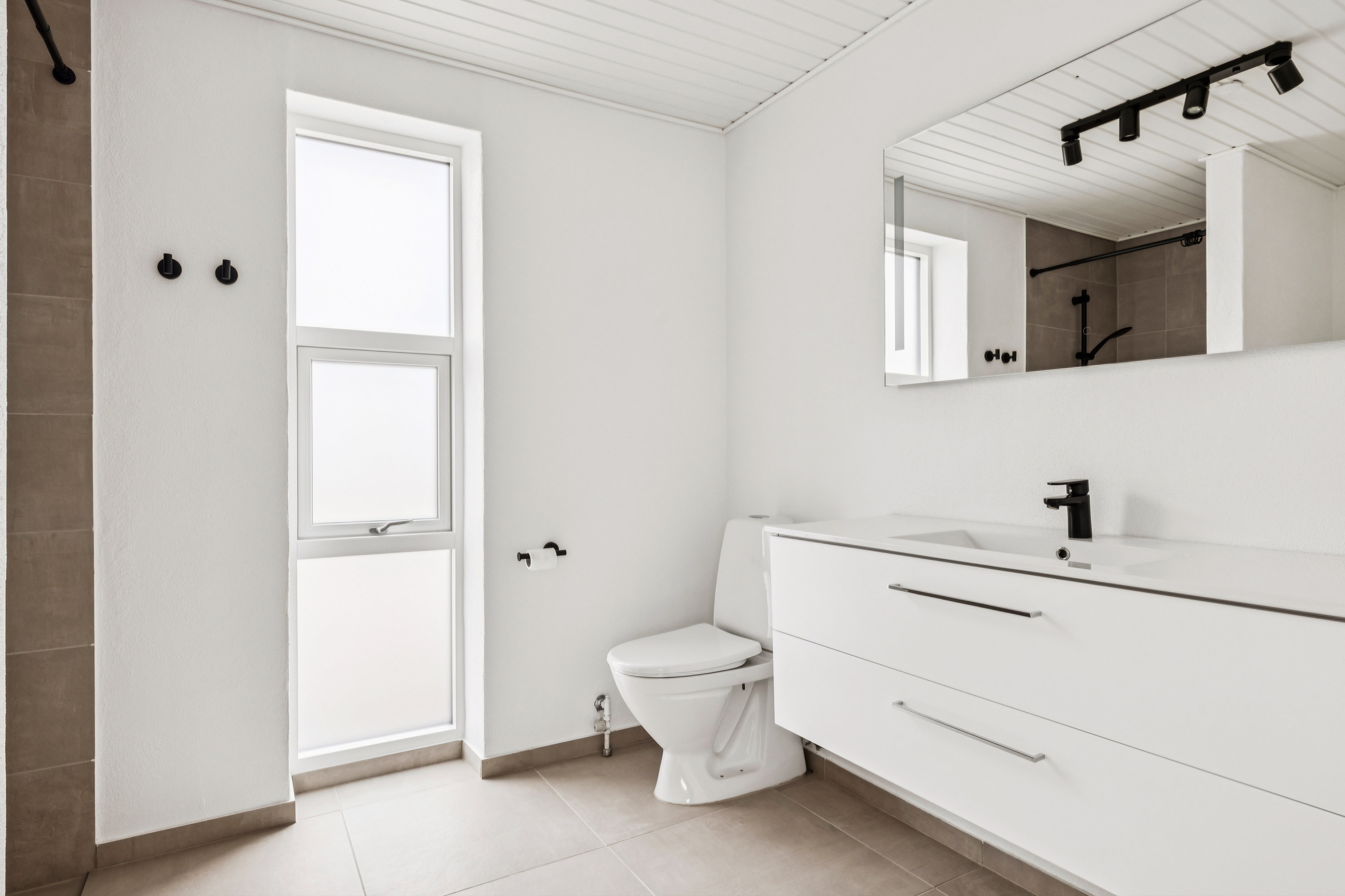 Fremhævet badeværelse billede i fuldskærmstilstand. Billede af Britaniavej 2, Voldby, 8500 Grenaa