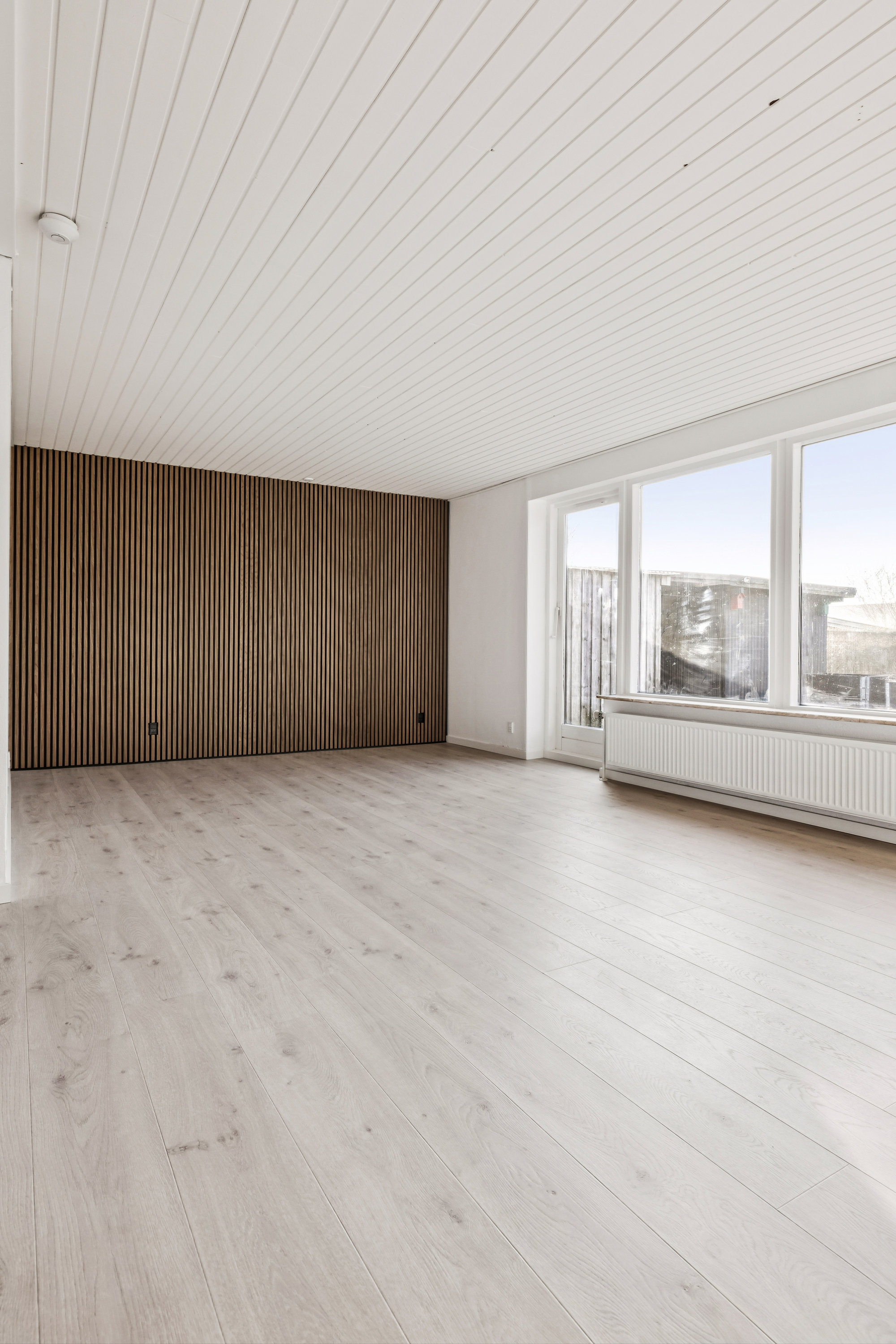 Fremhævet stue billede i fuldskærmstilstand. Billede af Britaniavej 2, Voldby, 8500 Grenaa