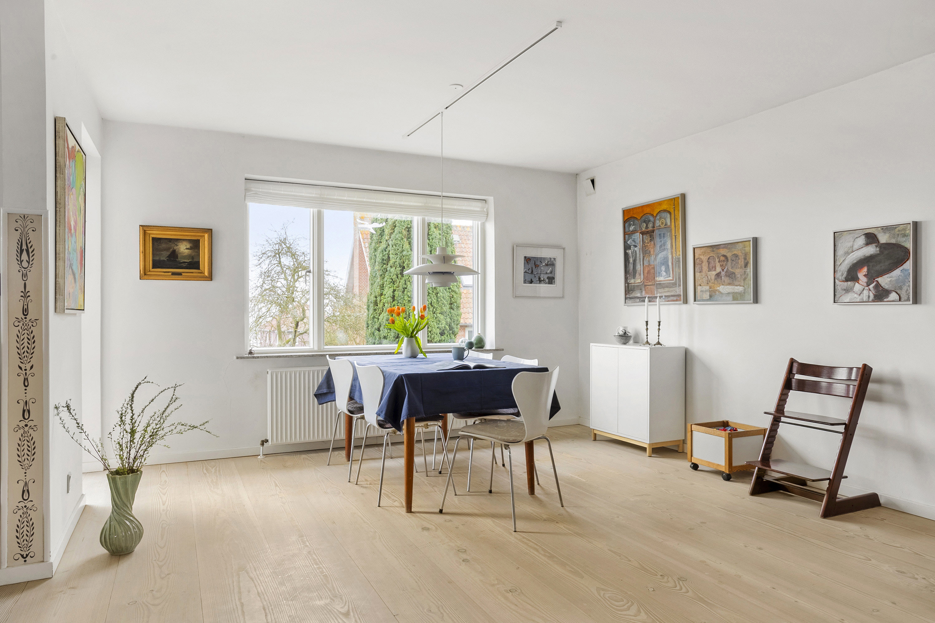 Fremhævet spisestue billede i fuldskærmstilstand. Billede af Kikkenborgvej 54A, 6000 Kolding