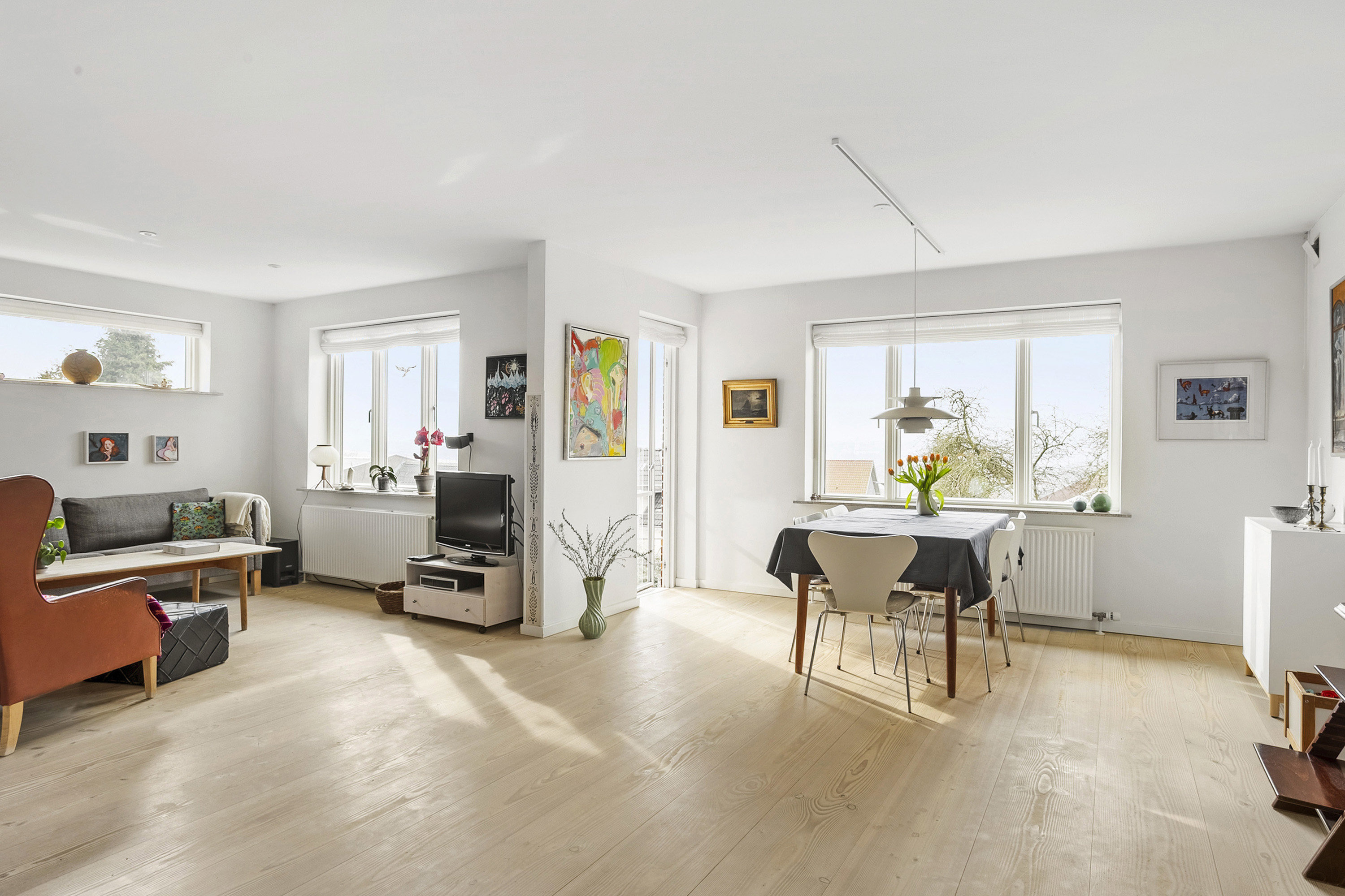 Fremhævet spisestue billede i fuldskærmstilstand. Billede af Kikkenborgvej 54A, 6000 Kolding