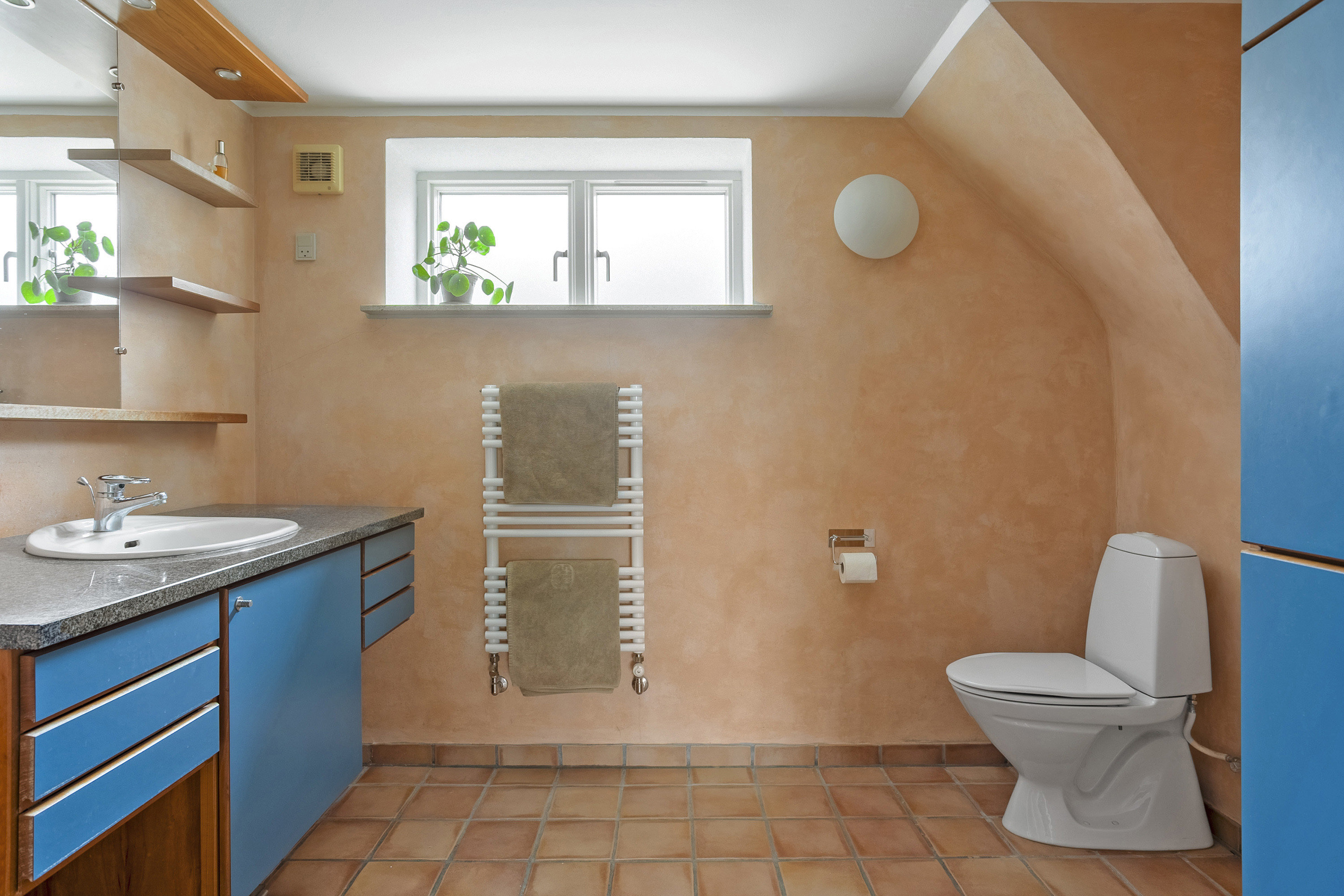 Fremhævet badeværelse billede i fuldskærmstilstand. Billede af Kikkenborgvej 54A, 6000 Kolding