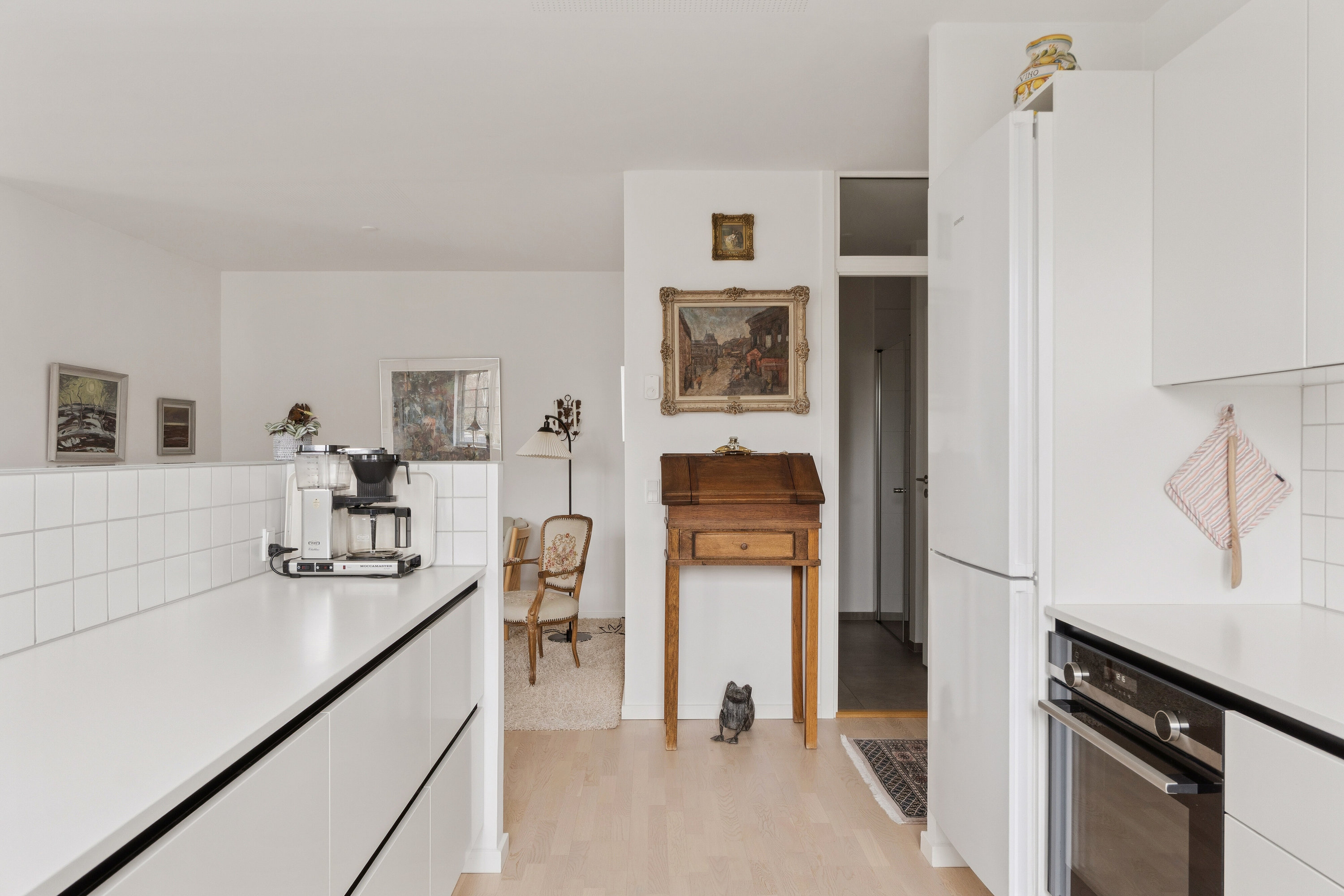 Fremhævet køkken billede i fuldskærmstilstand. Billede af Svanelundsvej 6F, 1. 1., 9800 Hjørring