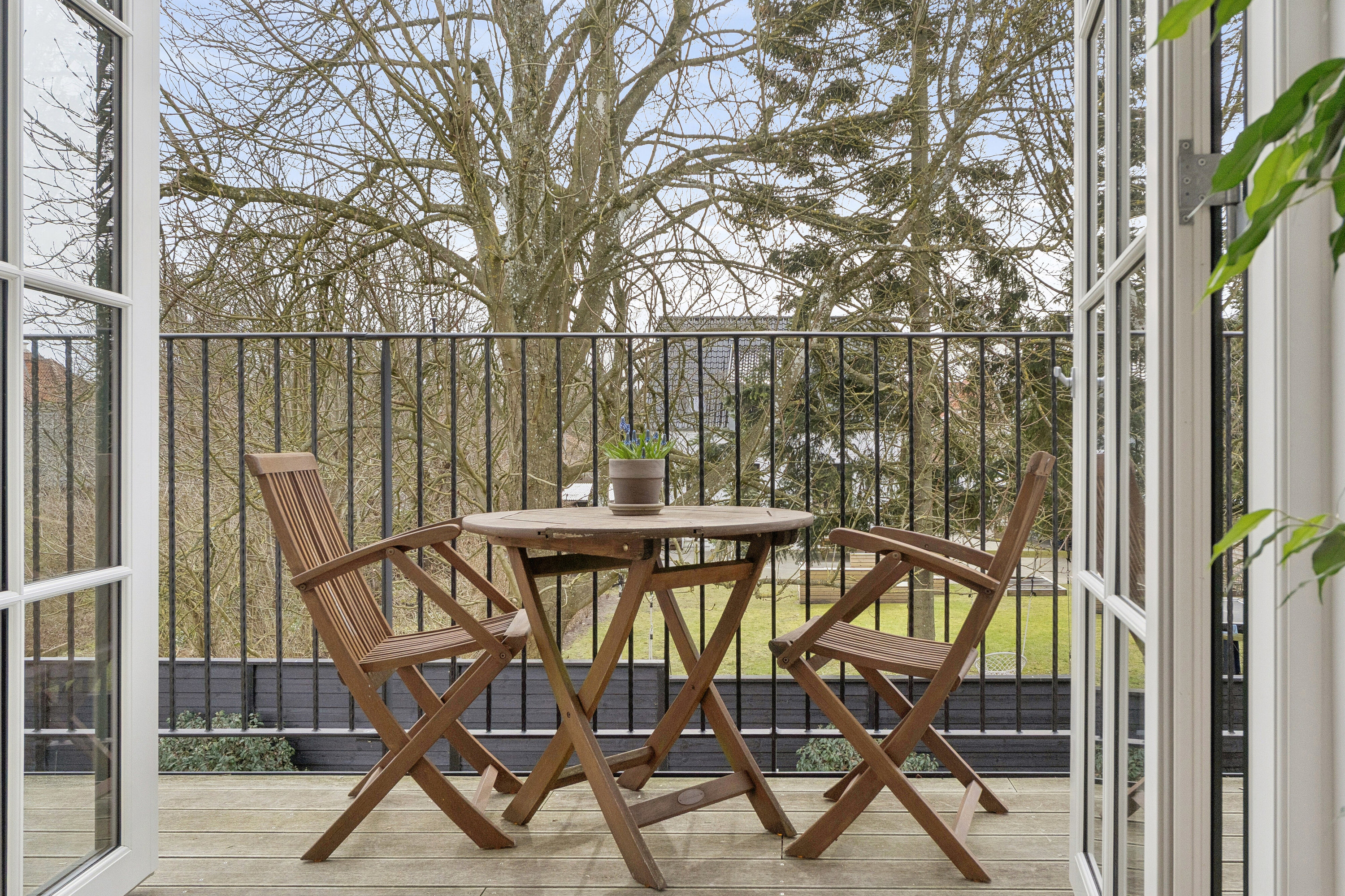 Fremhævet altan billede i fuldskærmstilstand. Billede af Svanelundsvej 6F, 1. 1., 9800 Hjørring