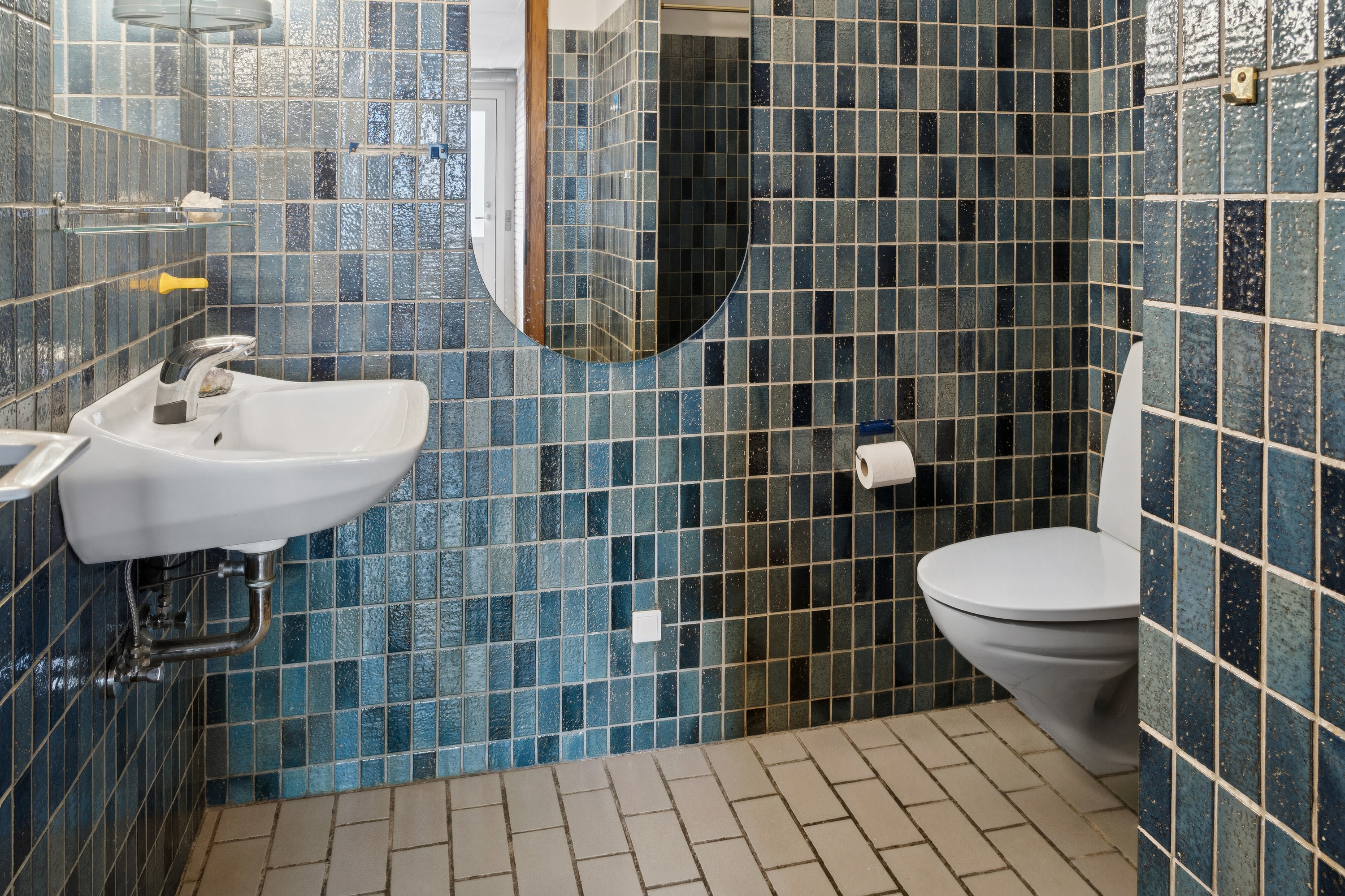 Fremhævet badeværelse billede i fuldskærmstilstand. Billede af Ladelundsvej 8, 8600 Silkeborg