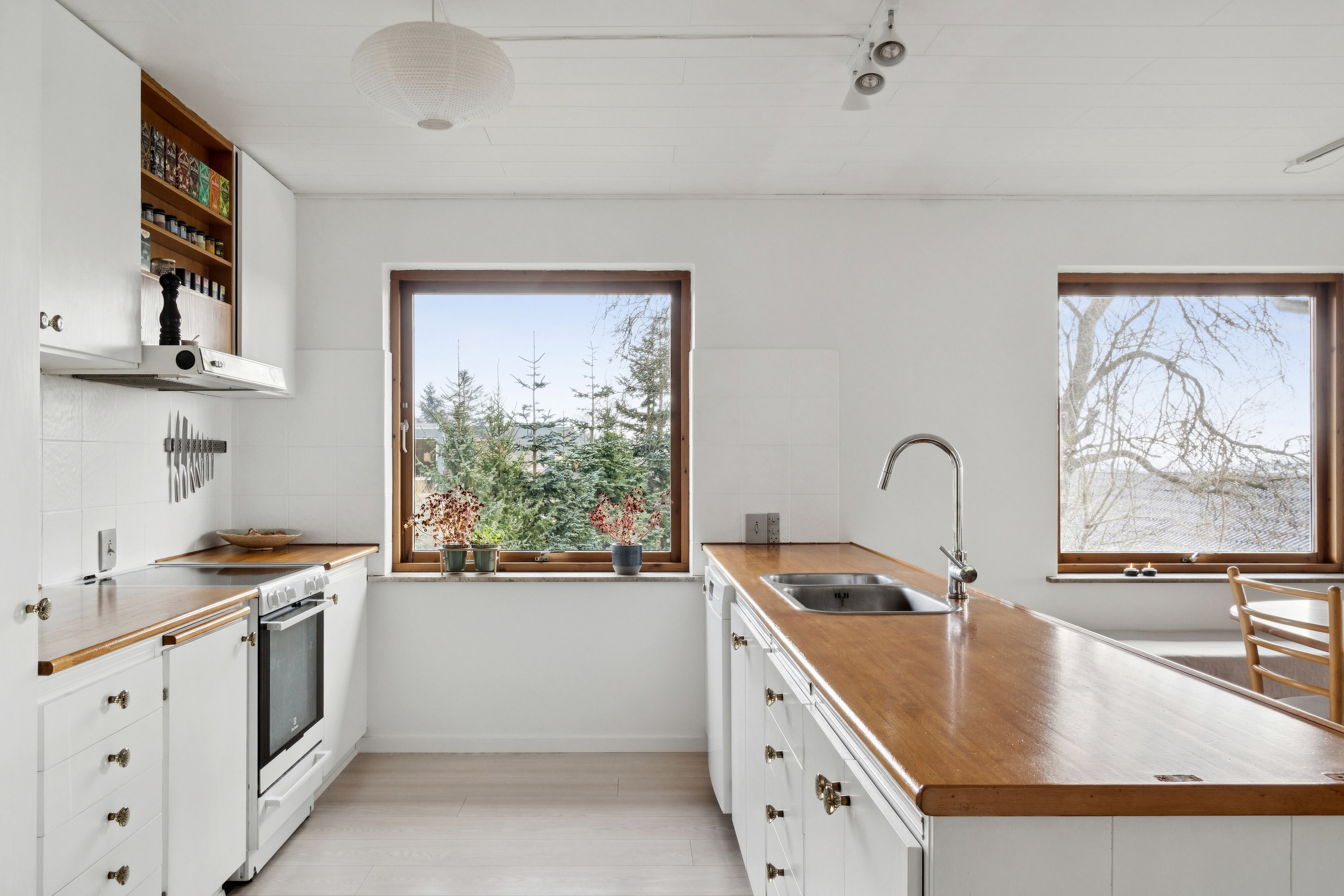 Fremhævet køkken billede i fuldskærmstilstand. Billede af Ladelundsvej 8, 8600 Silkeborg