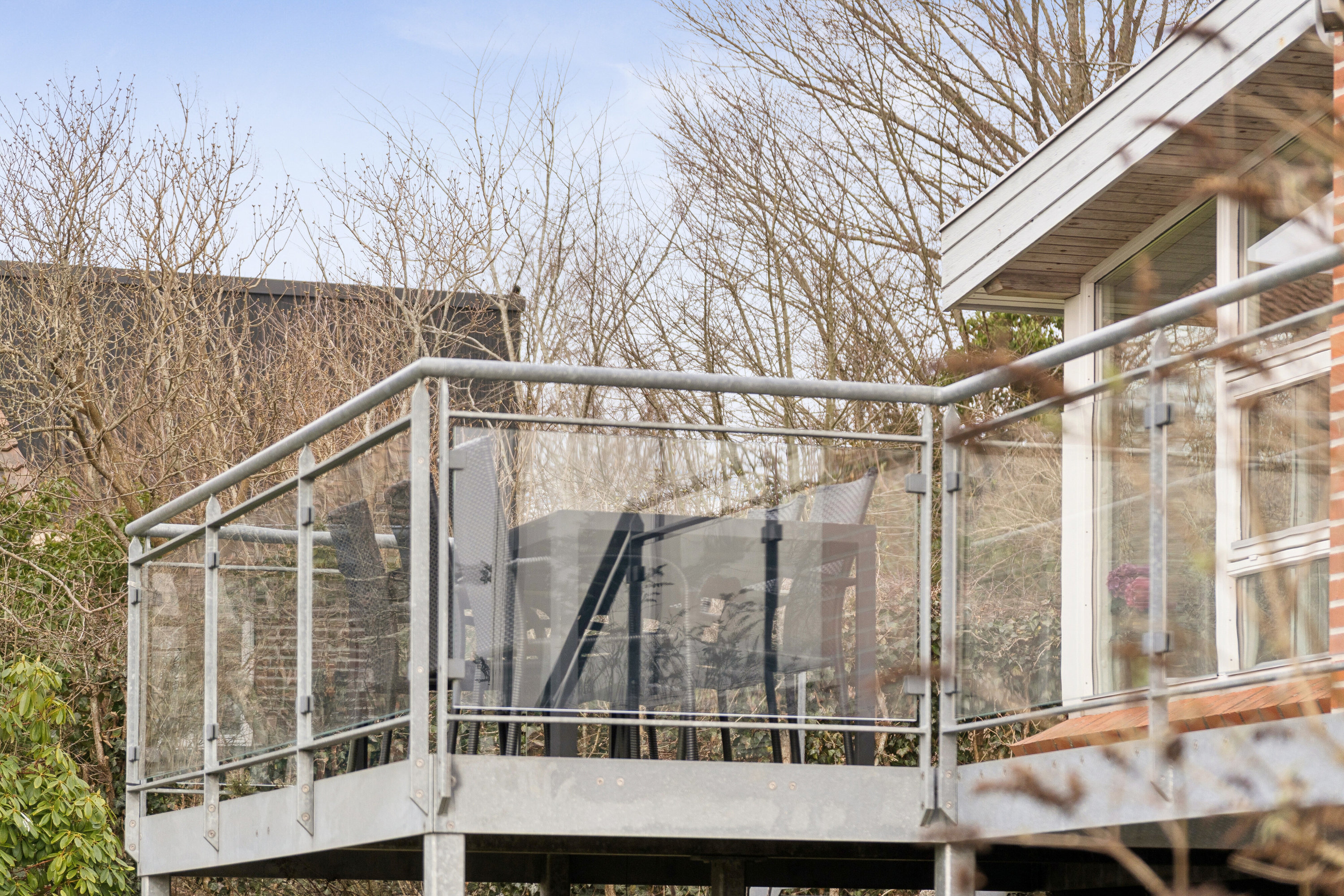 Fremhævet udendørs billede i fuldskærmstilstand. Billede af Ladelundsvej 8, 8600 Silkeborg