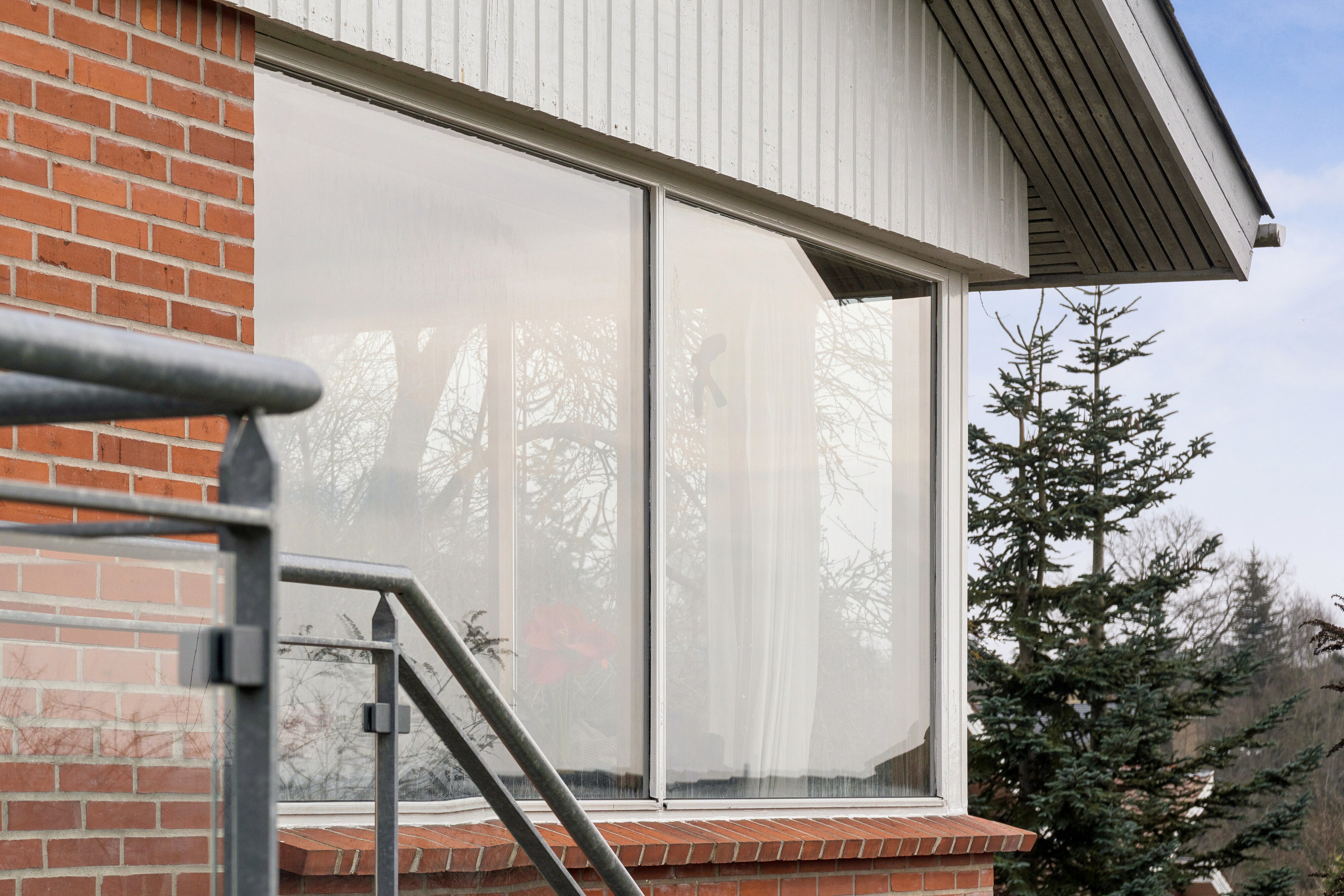 Fremhævet udendørs billede i fuldskærmstilstand. Billede af Ladelundsvej 8, 8600 Silkeborg