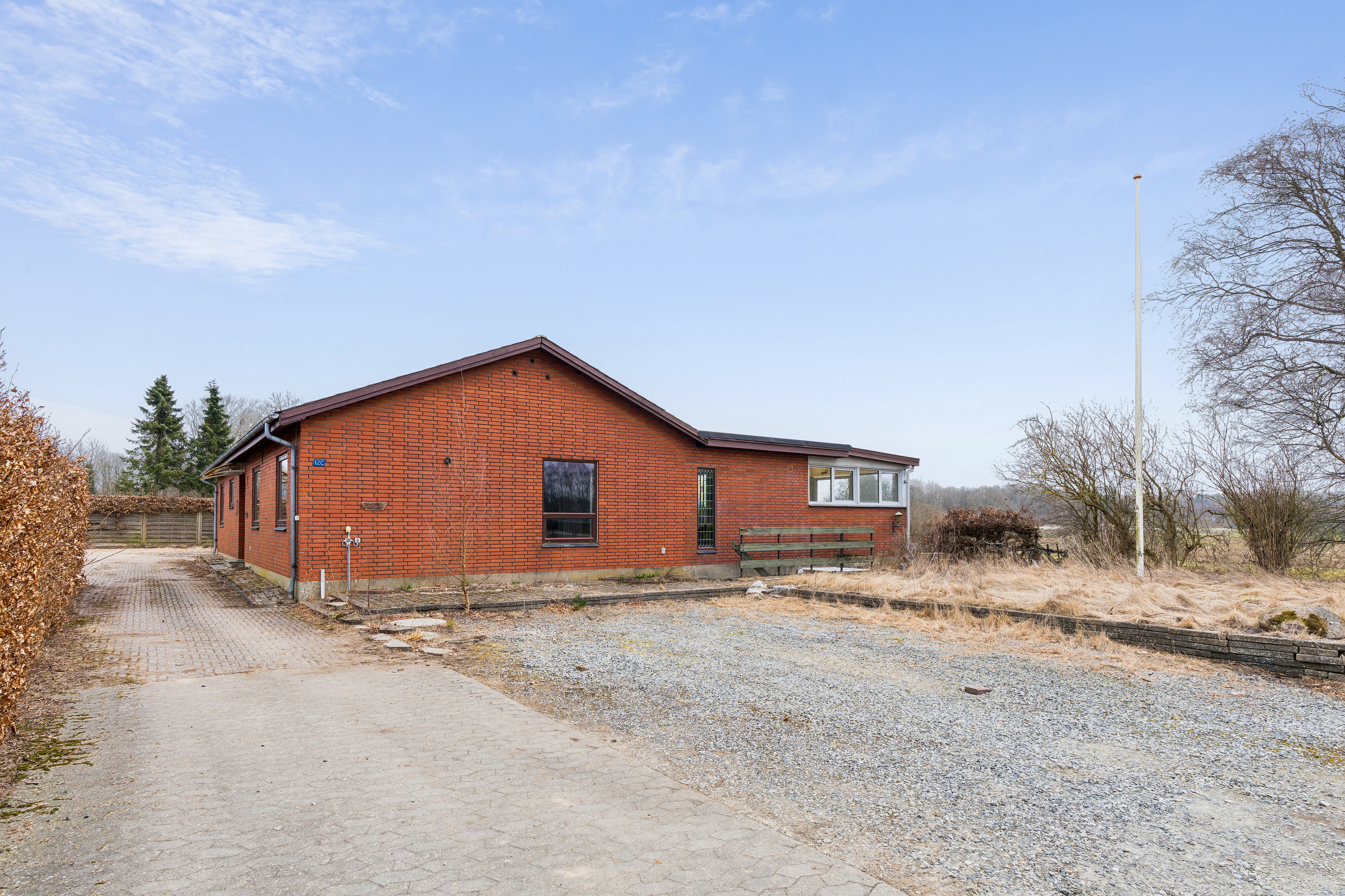 Fremhævet set fra vejen billede i fuldskærmstilstand. Billede af Hørlycks Alle 12C, 7200 Grindsted