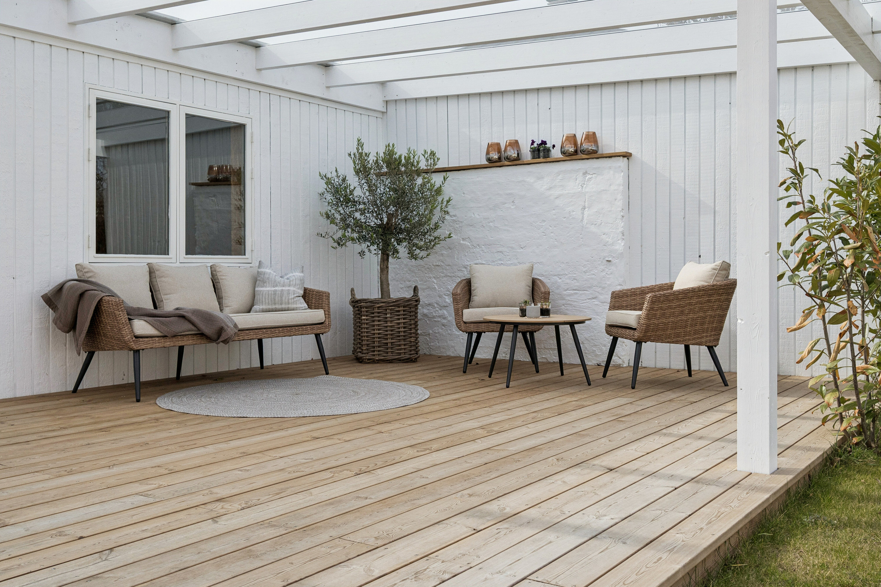 Fremhævet terrasse billede i fuldskærmstilstand. Billede af Peter Olsens Vej 2G, 3100 Hornbæk