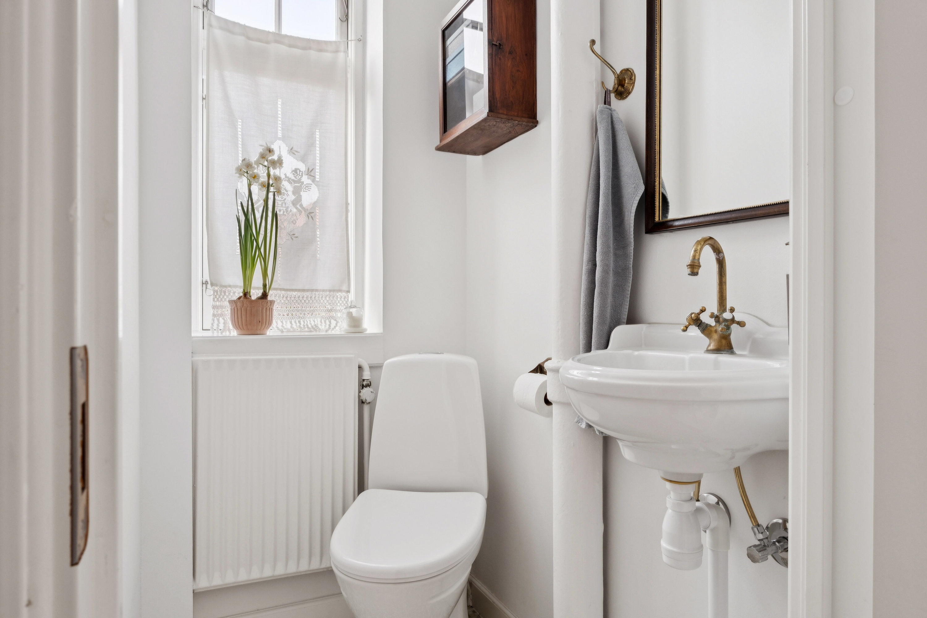 Fremhævet badeværelse billede i fuldskærmstilstand. Billede af Byvolden 9, 4000 Roskilde