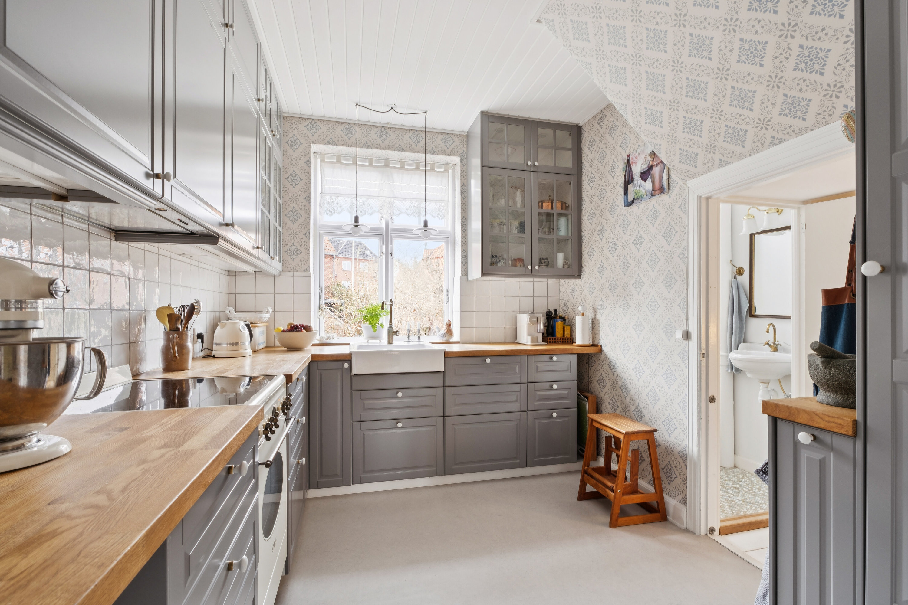 Fremhævet køkken billede i fuldskærmstilstand. Billede af Byvolden 9, 4000 Roskilde