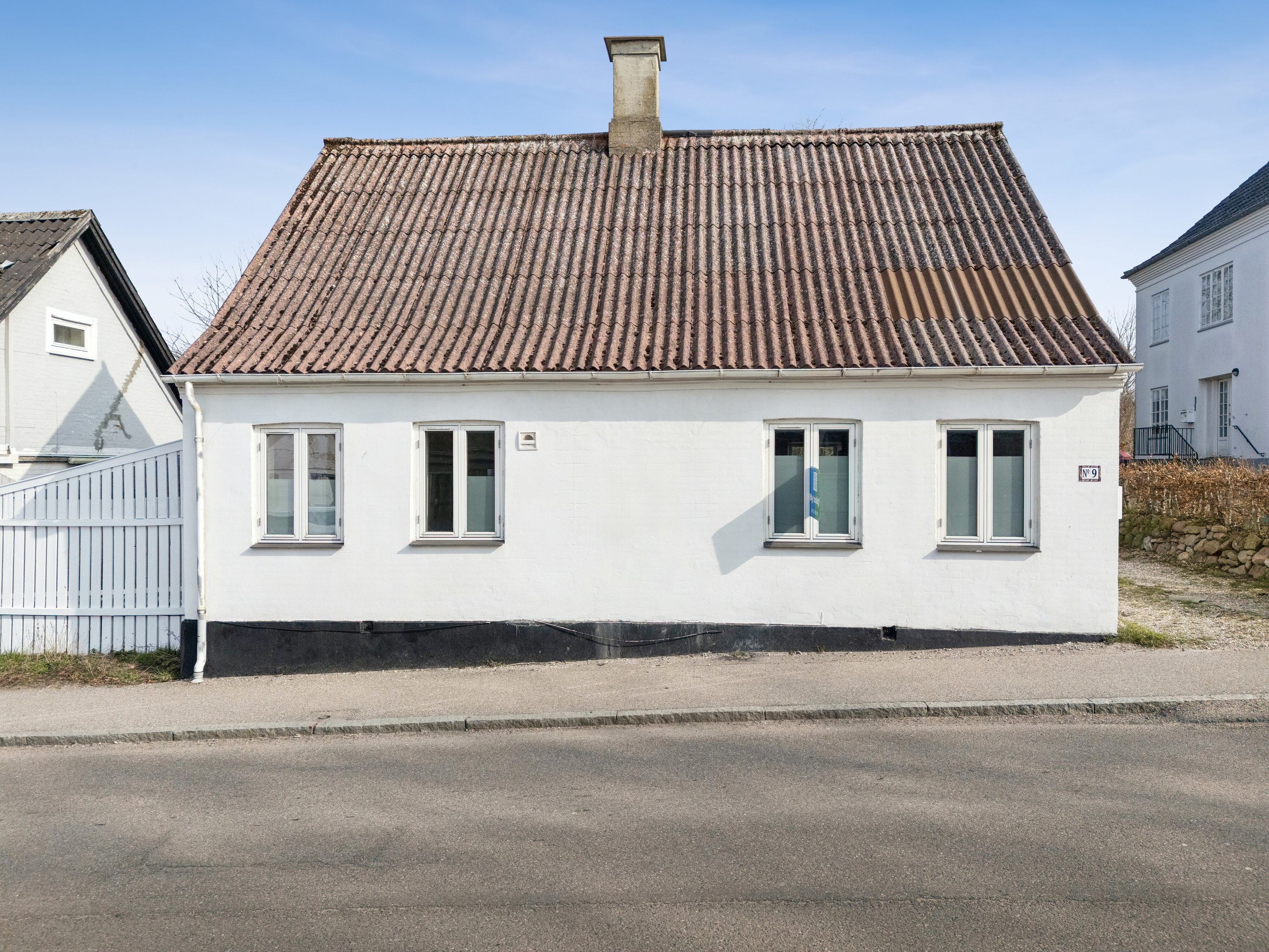 Fremhævet set fra vejen billede i fuldskærmstilstand. Billede af Rødhøj 9, 4550 Asnæs