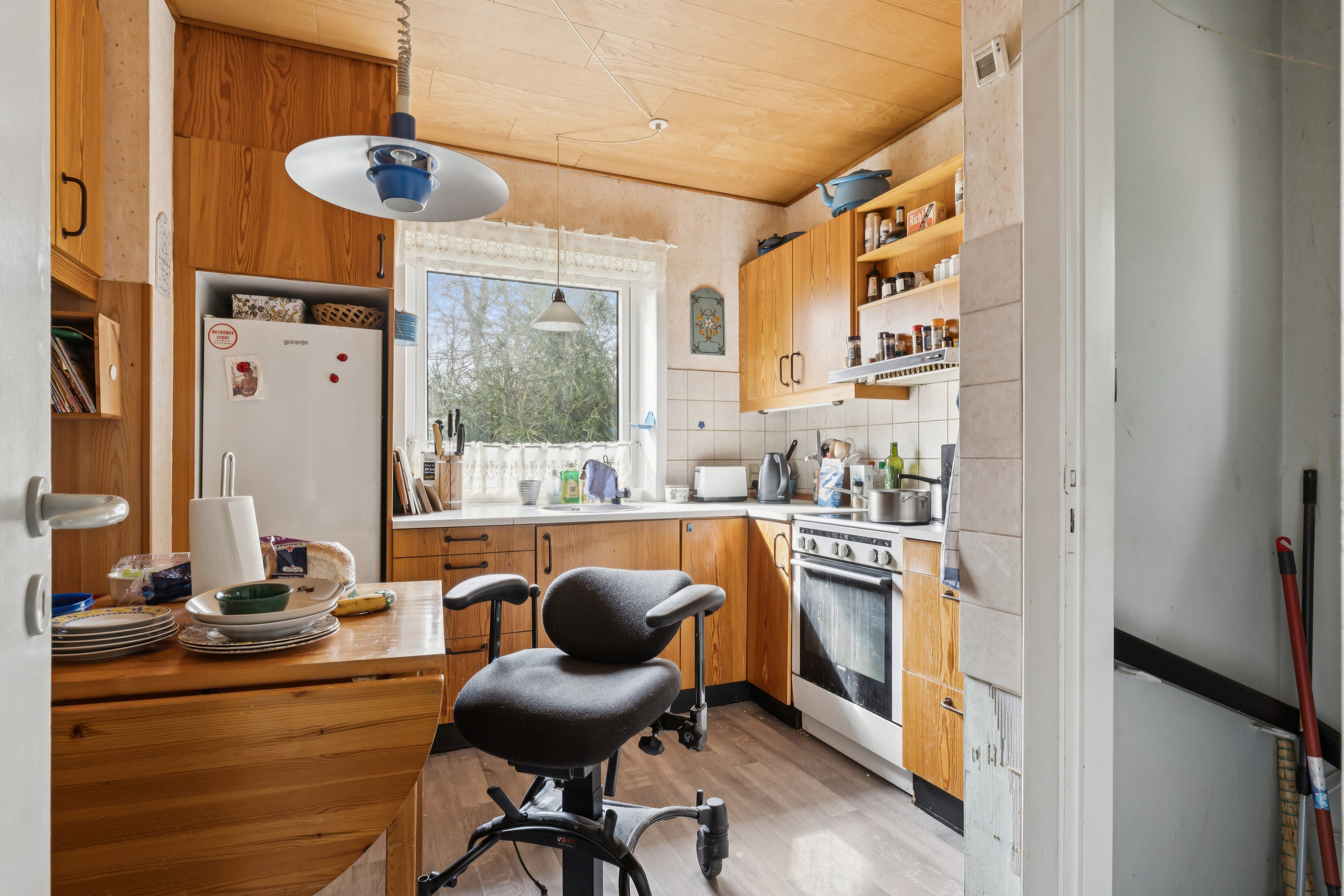 Fremhævet køkken billede i fuldskærmstilstand. Billede af Skovvej 10, 6340 Kruså