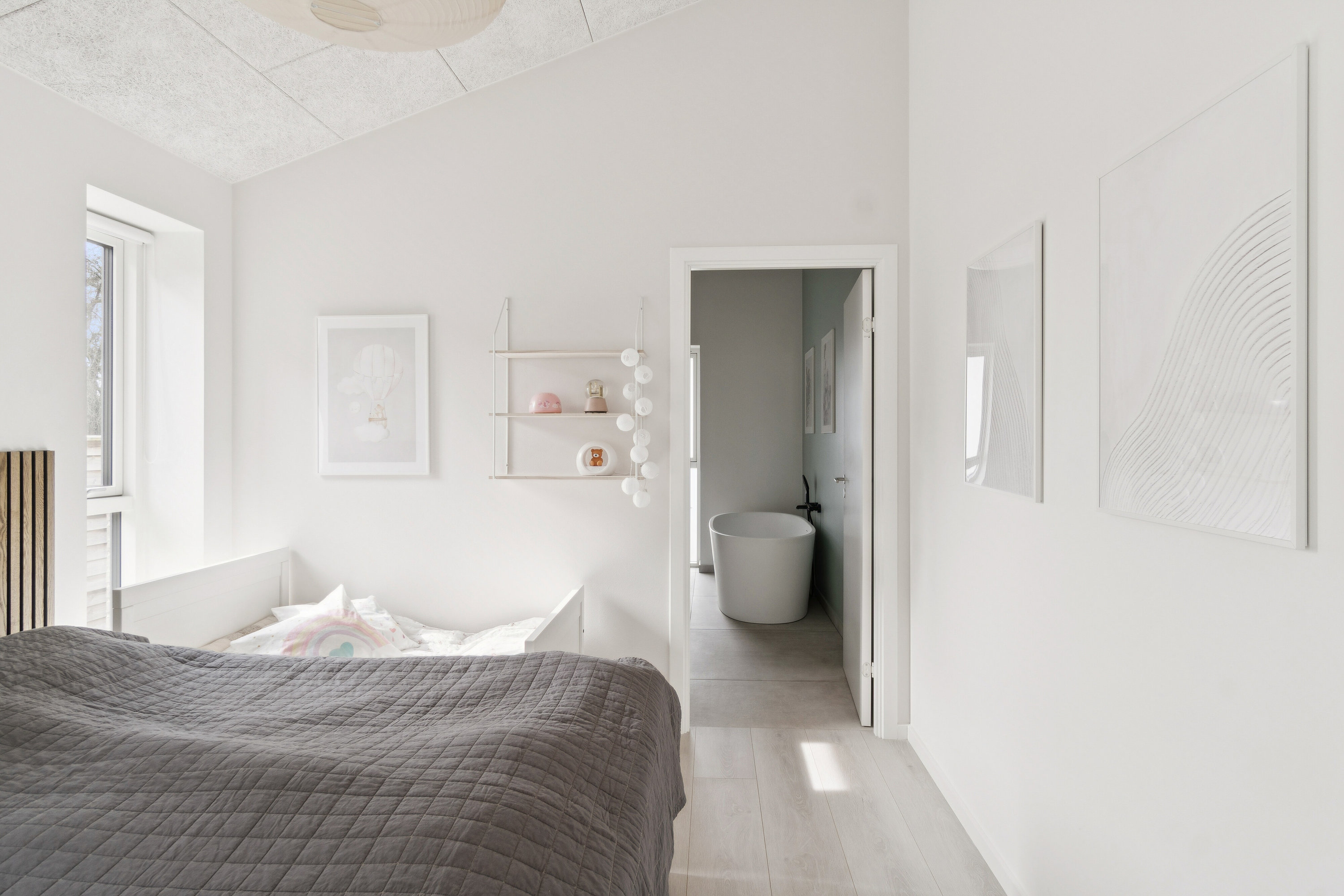 Fremhævet soveværelse billede i fuldskærmstilstand. Billede af Ejstrupvej 14, 2650 Hvidovre