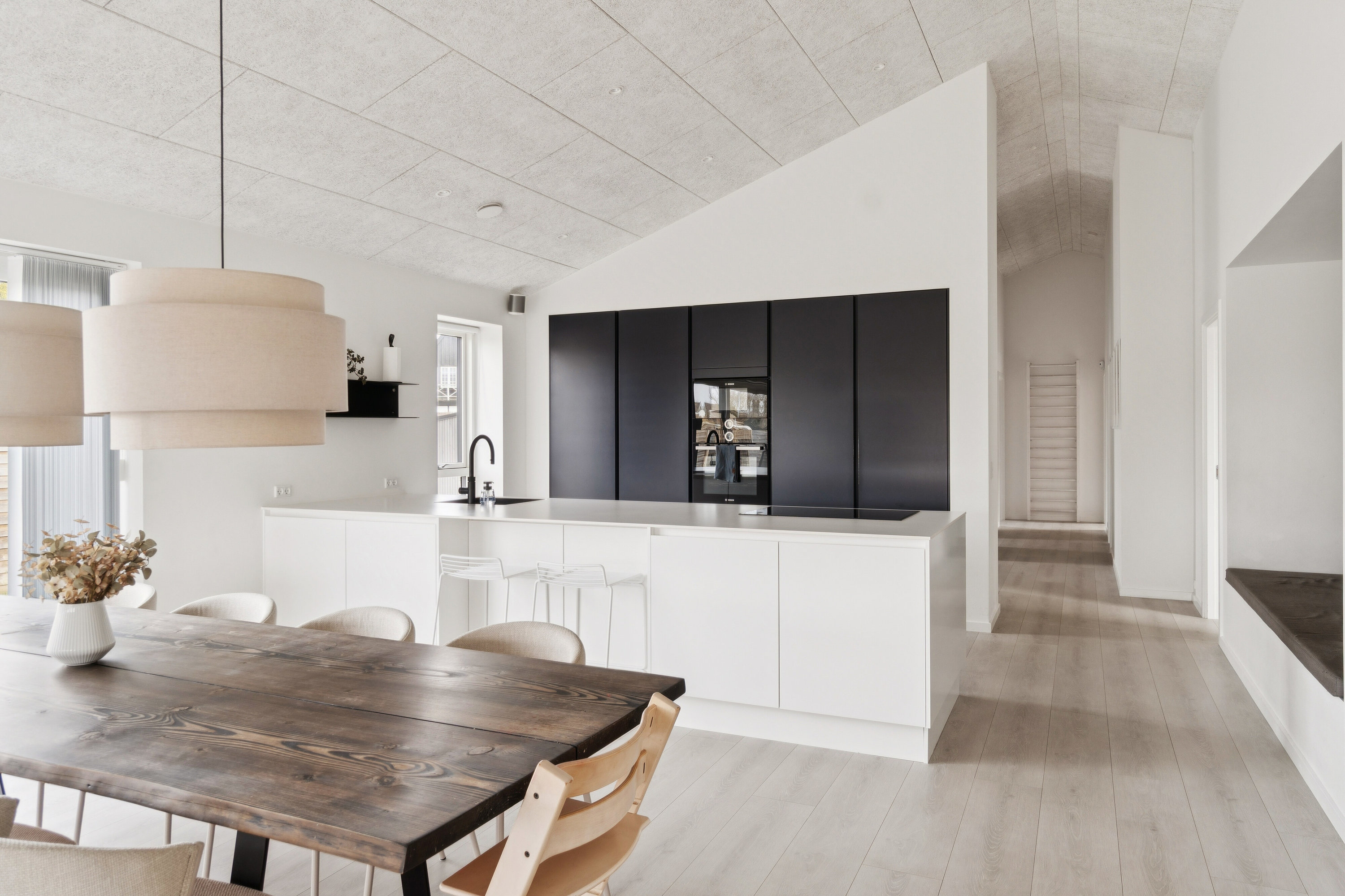 Fremhævet spisestue billede i fuldskærmstilstand. Billede af Ejstrupvej 14, 2650 Hvidovre