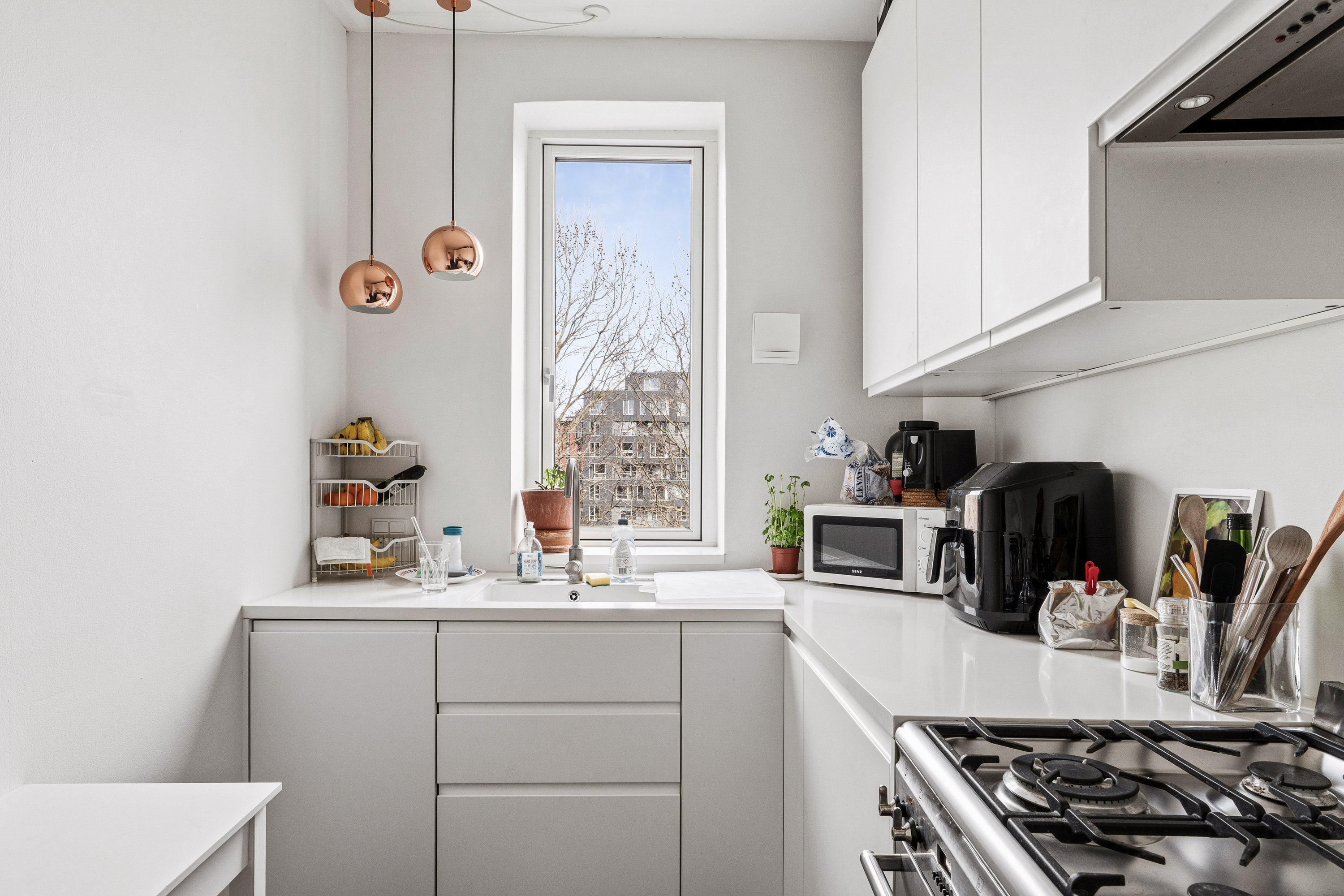 Fremhævet køkken billede i fuldskærmstilstand. Billede af Østbanegade 33, 2. 1., 2100 København Ø