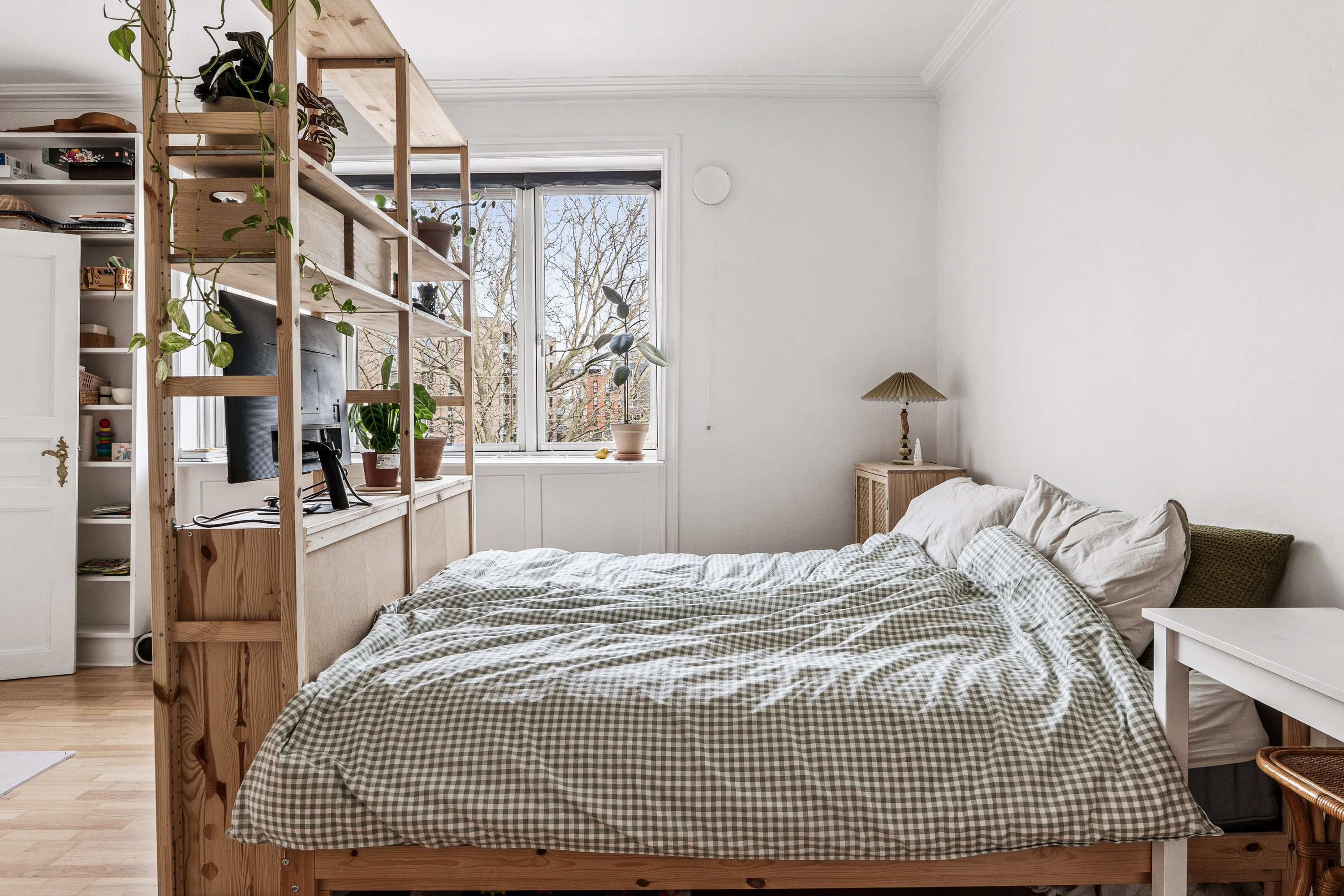 Fremhævet værelse billede i fuldskærmstilstand. Billede af Østbanegade 33, 2. 1., 2100 København Ø