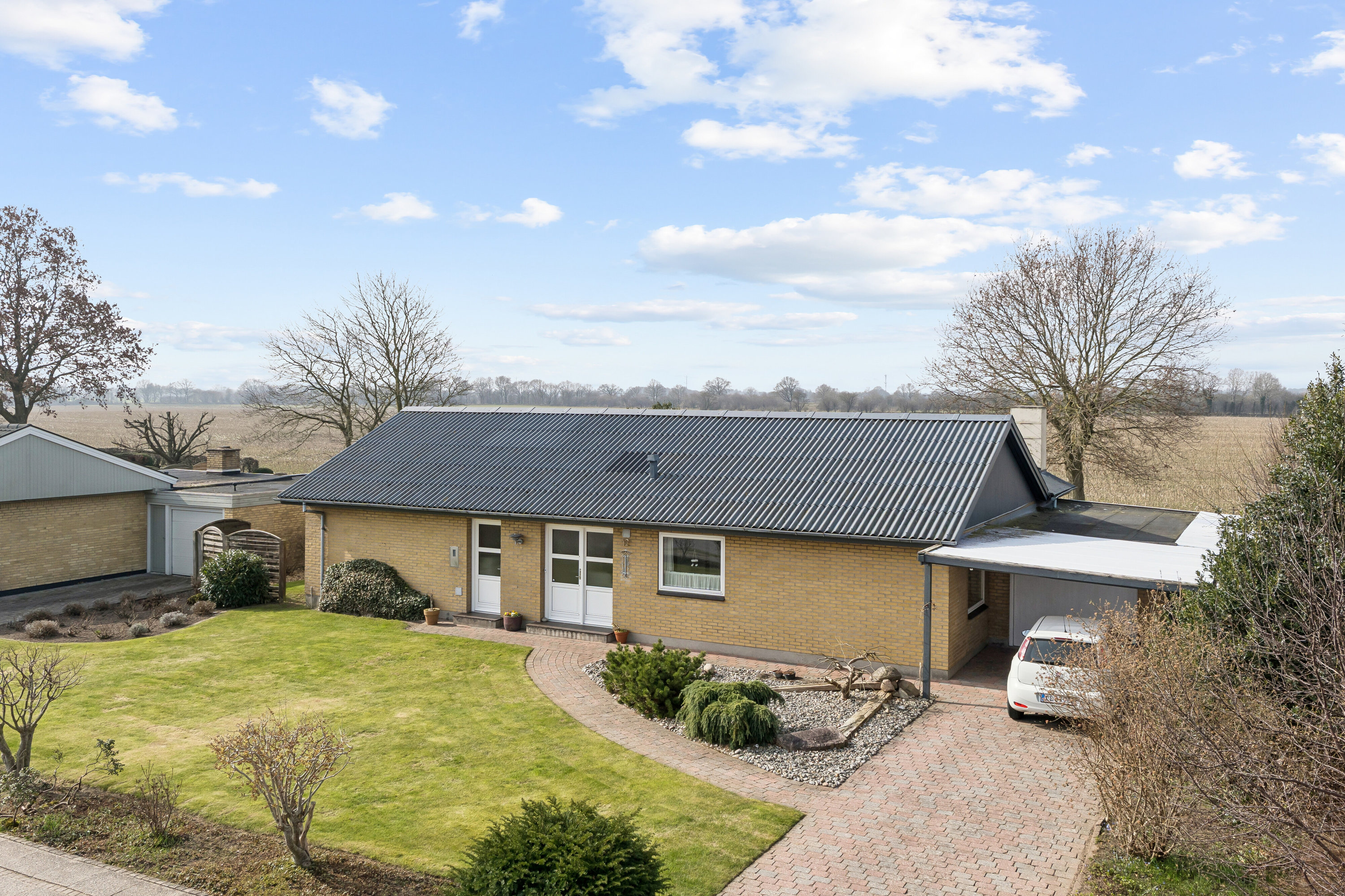 Fremhævet luftfoto billede i fuldskærmstilstand. Billede af Fornbyvej 12, 6330 Padborg