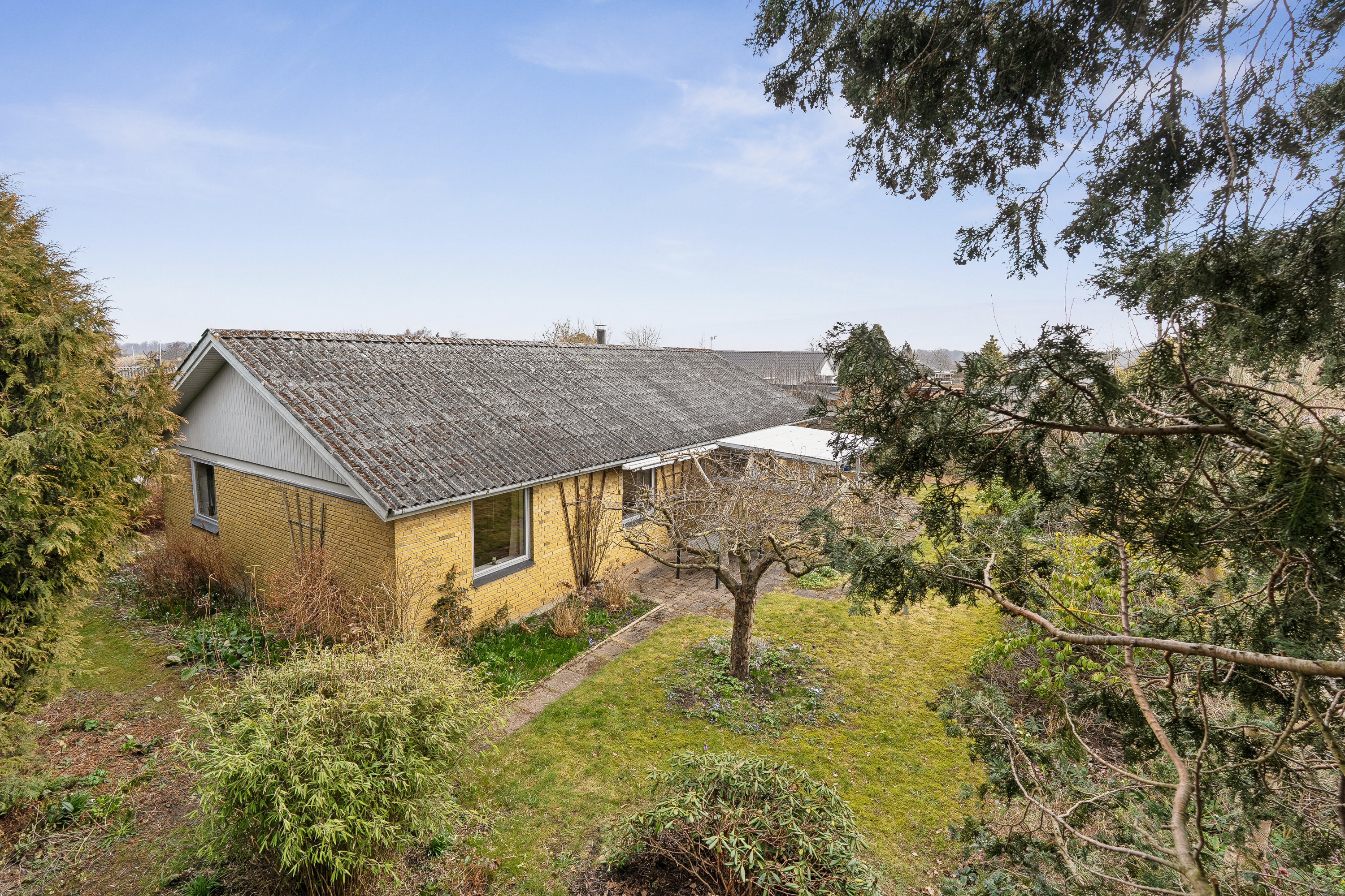Fremhævet set fra haven billede i fuldskærmstilstand. Billede af Tranevej 5A, 4720 Præstø