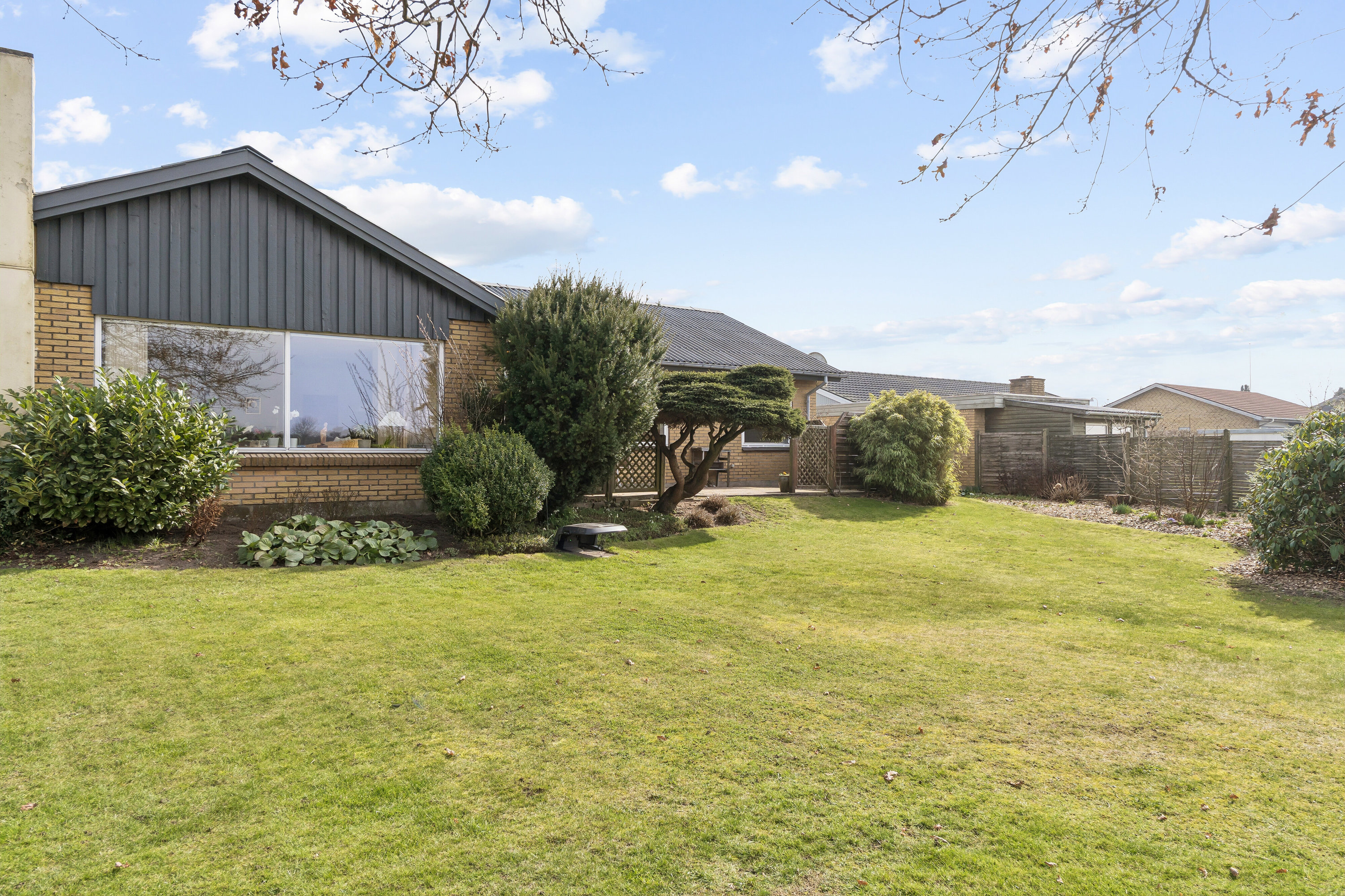 Fremhævet set fra haven billede i fuldskærmstilstand. Billede af Fornbyvej 12, 6330 Padborg