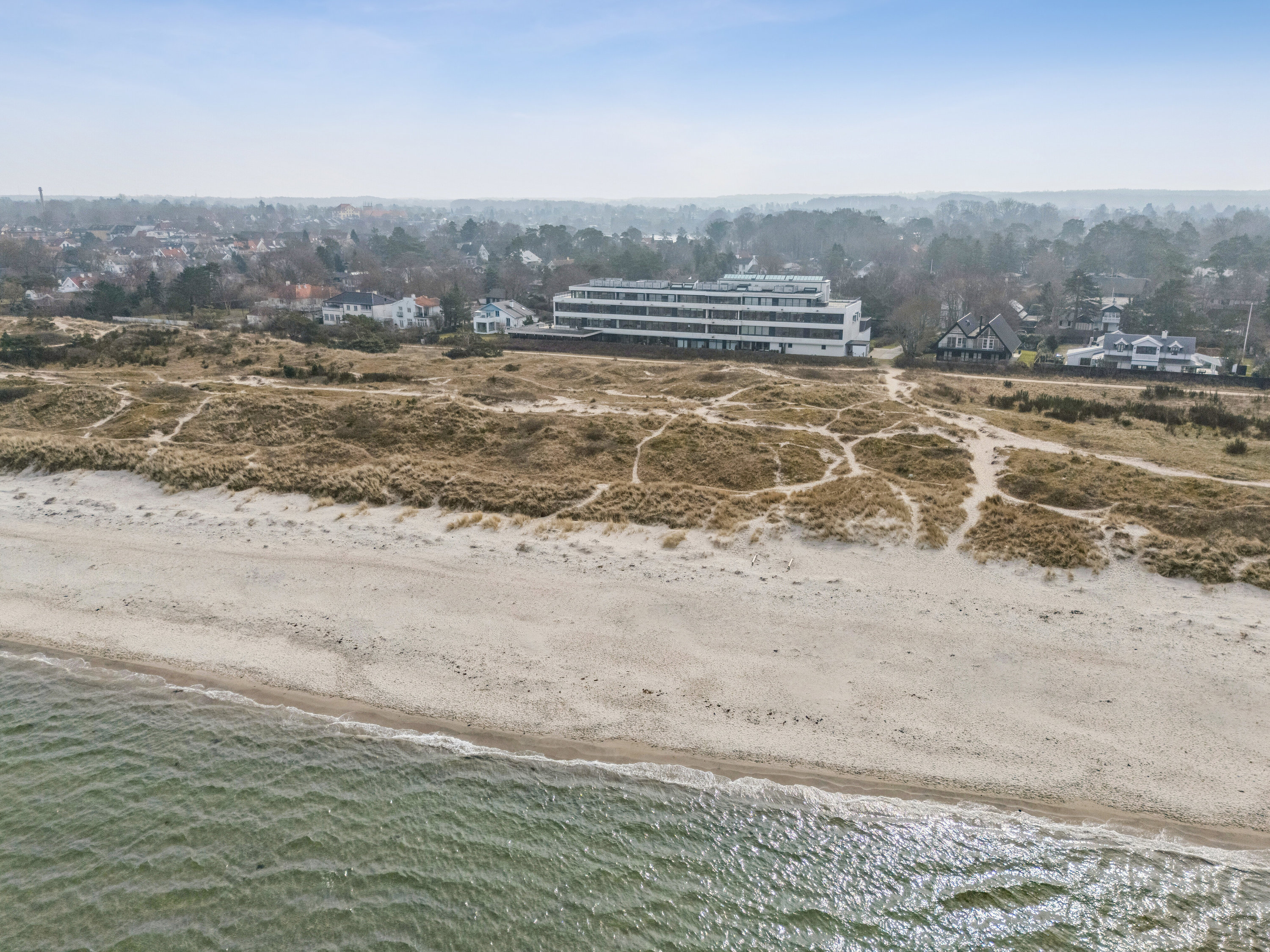 Fremhævet luftfoto billede i fuldskærmstilstand. Billede af Kystvej 20, st.. 7., 3100 Hornbæk