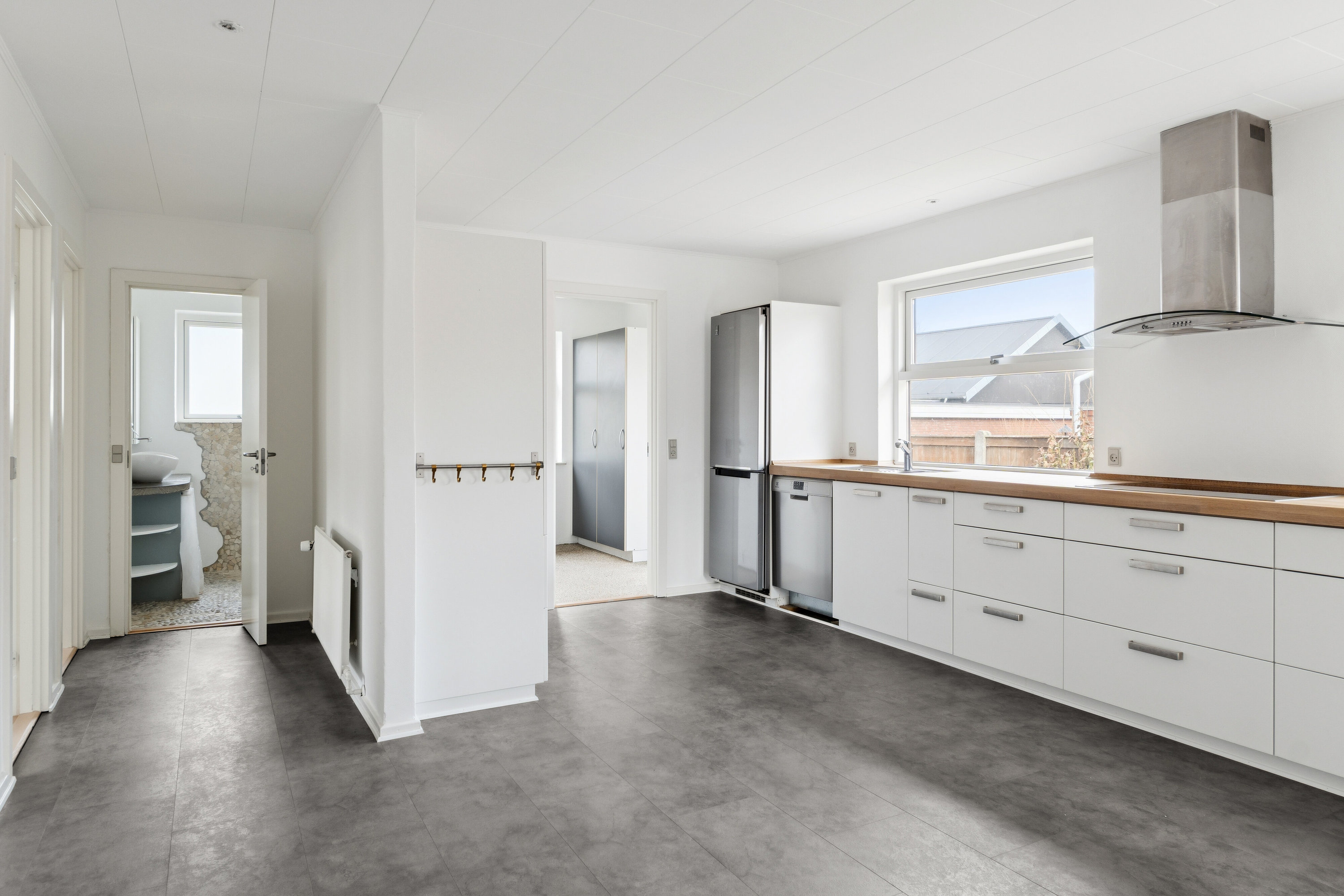 Fremhævet køkken billede i fuldskærmstilstand. Billede af Hasselvej 4, 7441 Bording