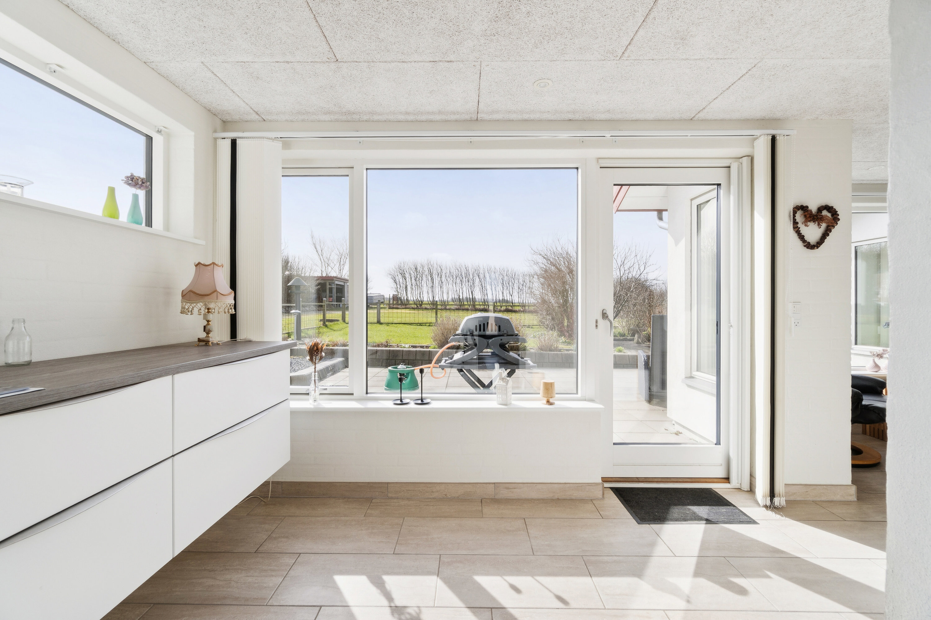 Fremhævet stue billede i fuldskærmstilstand. Billede af Kilsgårdvej 12, Kjelstrup, 7700 Thisted