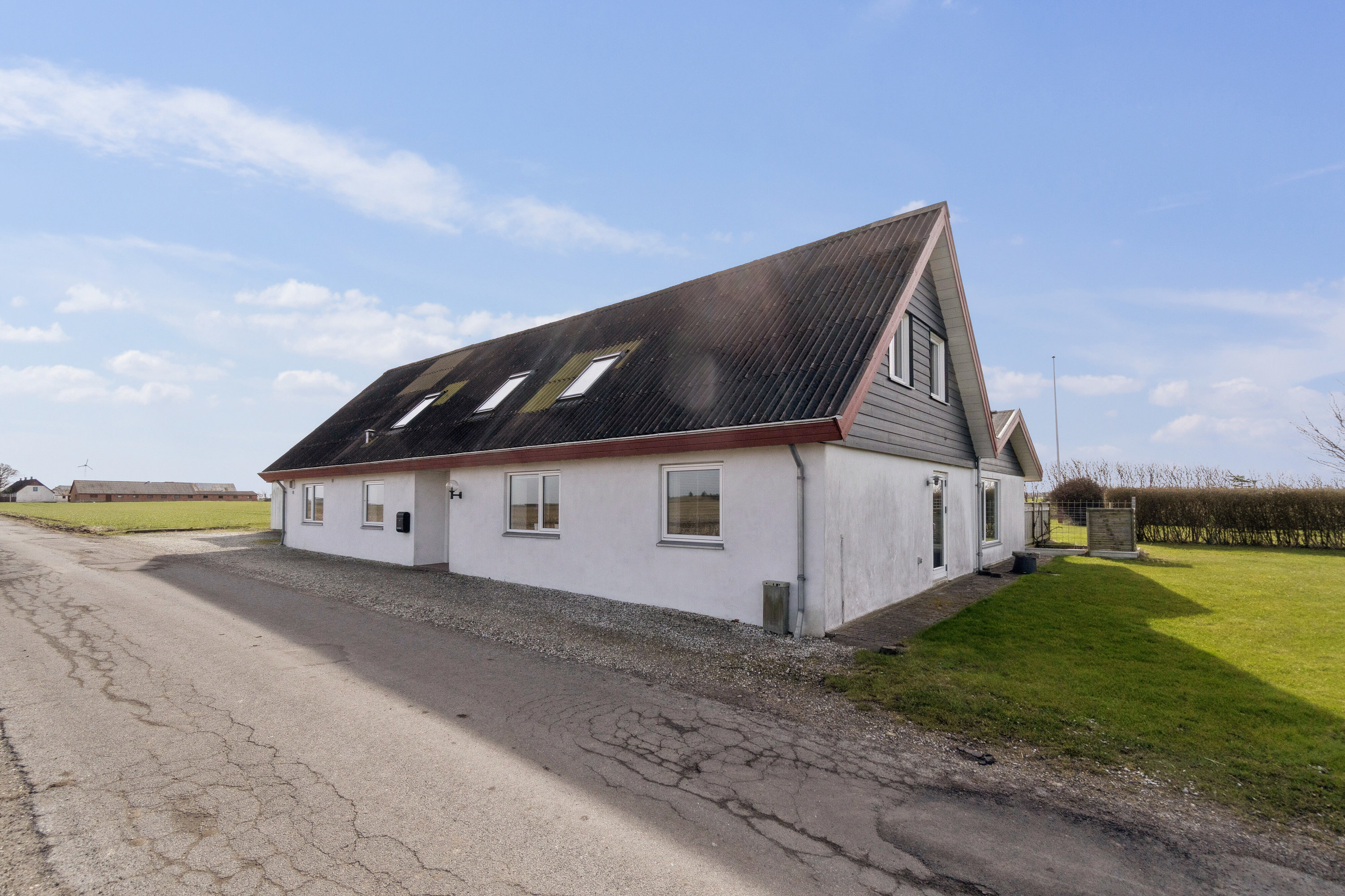 Fremhævet set fra vejen billede i fuldskærmstilstand. Billede af Kilsgårdvej 12, Kjelstrup, 7700 Thisted