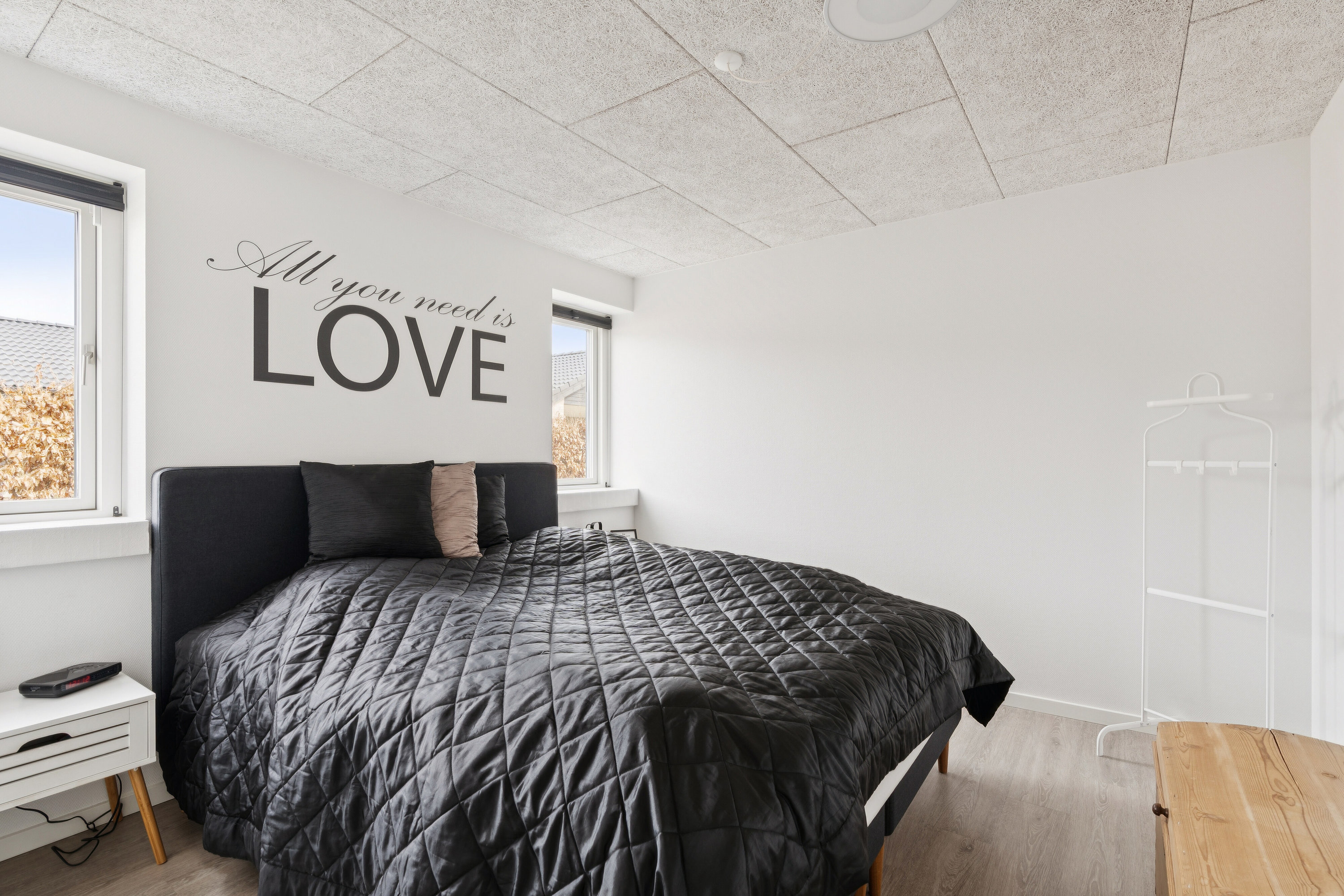 Fremhævet soveværelse billede i fuldskærmstilstand. Billede af Tusindbenet 24, 7190 Billund