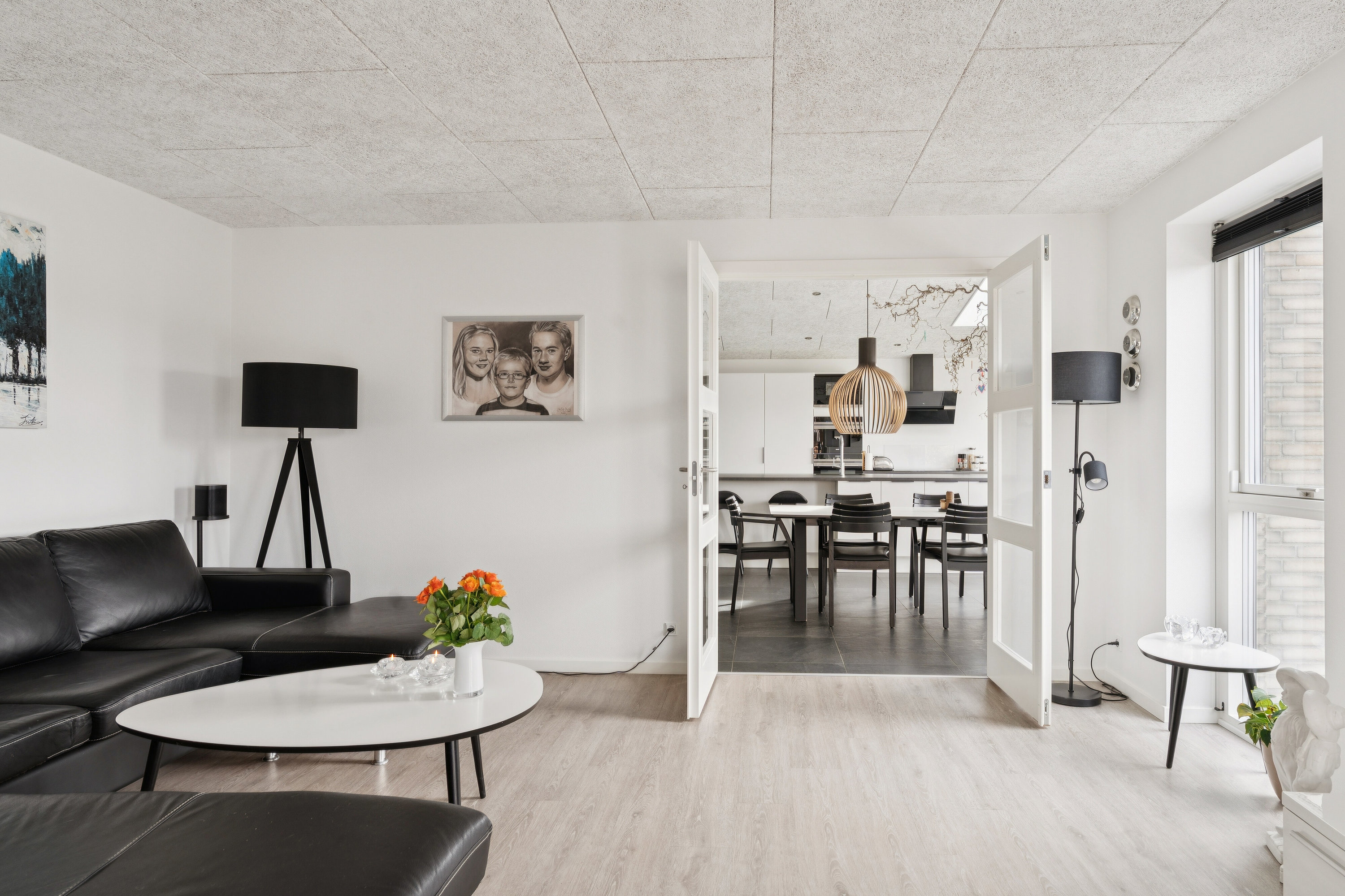 Fremhævet stue billede i fuldskærmstilstand. Billede af Tusindbenet 24, 7190 Billund