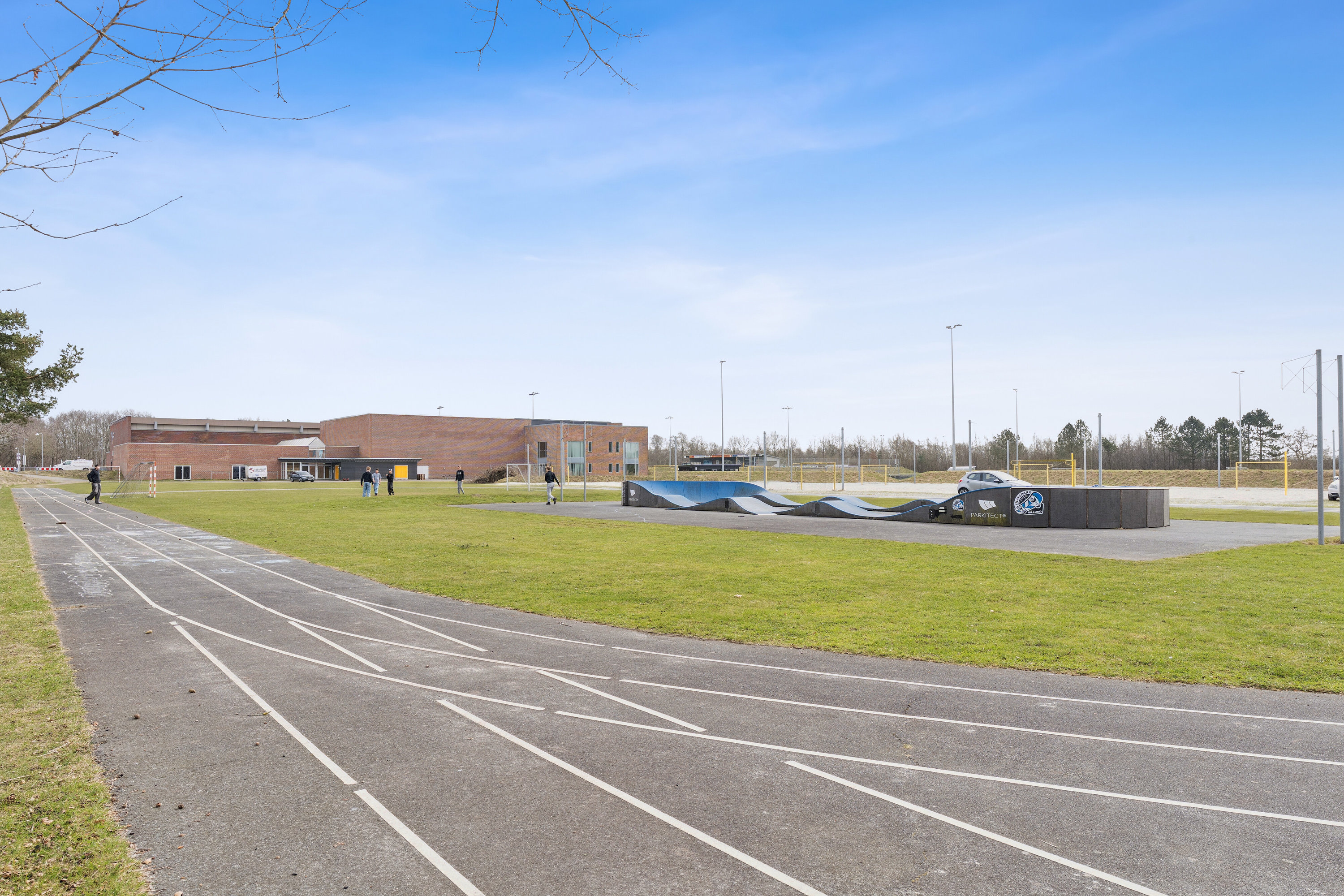 Fremhævet udendørs billede i fuldskærmstilstand. Billede af Tusindbenet 24, 7190 Billund