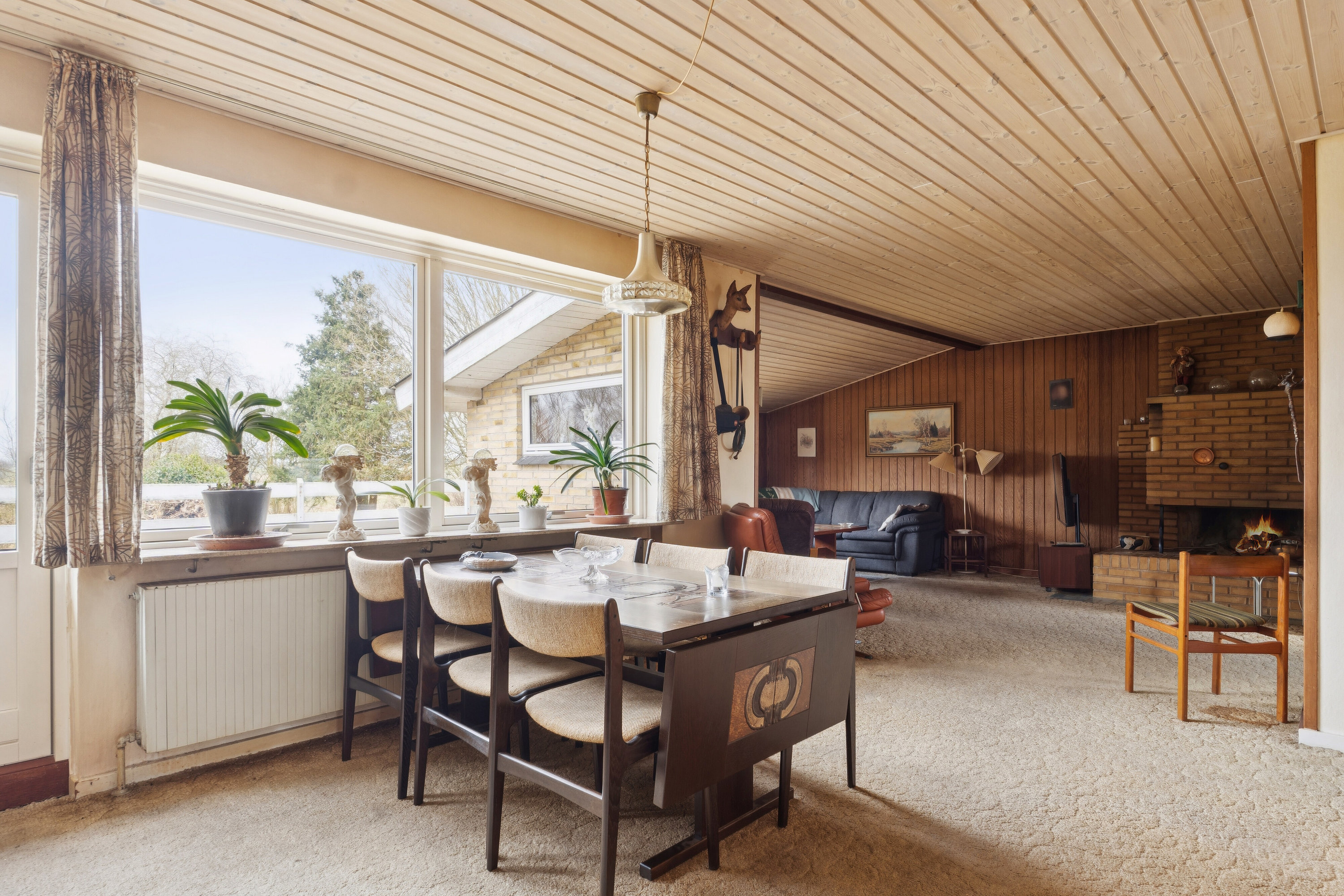 Fremhævet spisestue billede i fuldskærmstilstand. Billede af Krogsgårdsvej 57, Hvam, 8620 Kjellerup