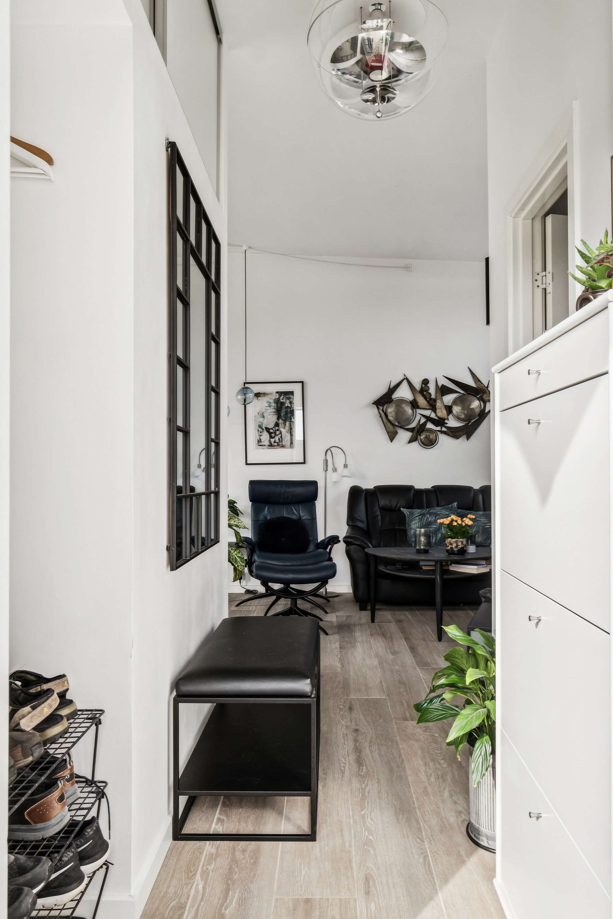 Fremhævet entré billede i fuldskærmstilstand. Billede af Træholmen 14, 2650 Hvidovre