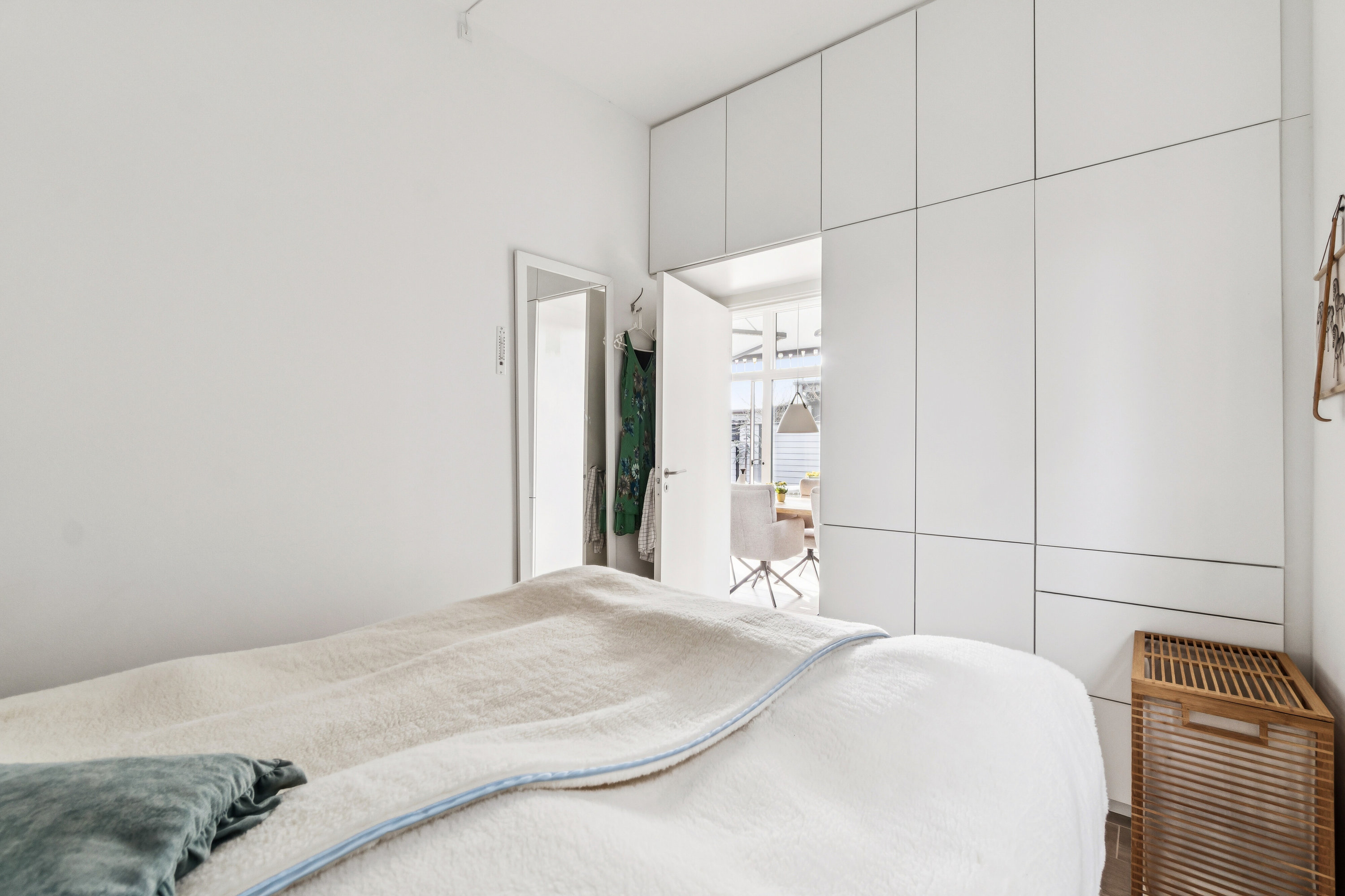 Fremhævet soveværelse billede i fuldskærmstilstand. Billede af Træholmen 14, 2650 Hvidovre