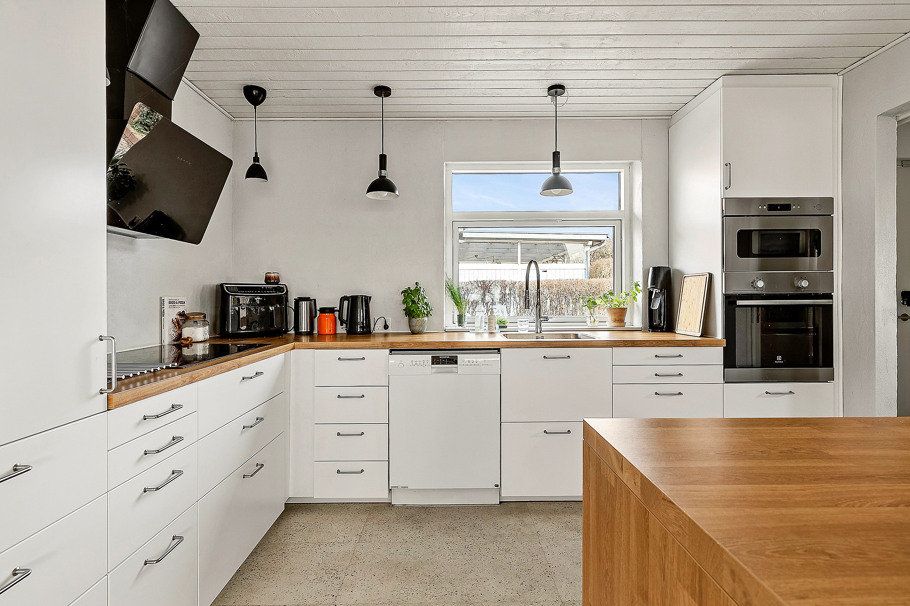 Fremhævet køkken billede i fuldskærmstilstand. Billede af Bavnegårdsvej 91, Kolt, 8361 Hasselager