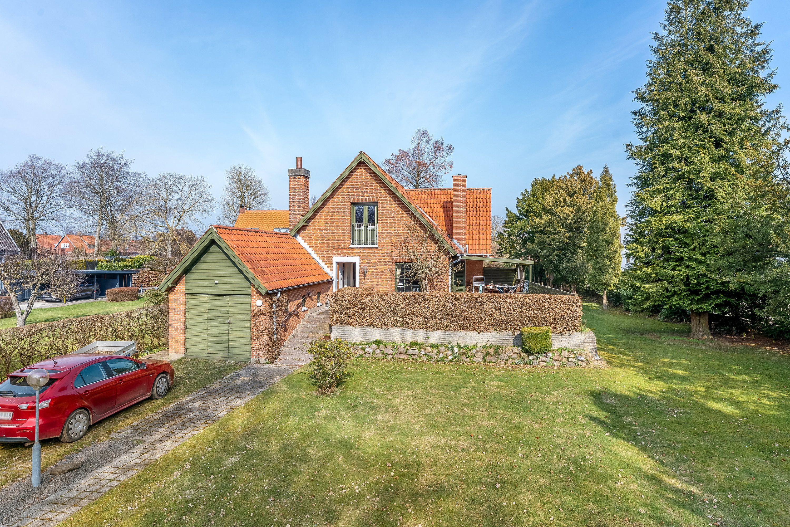 Fremhævet mastefoto billede i fuldskærmstilstand. Billede af Refshalevej 77, 4930 Maribo