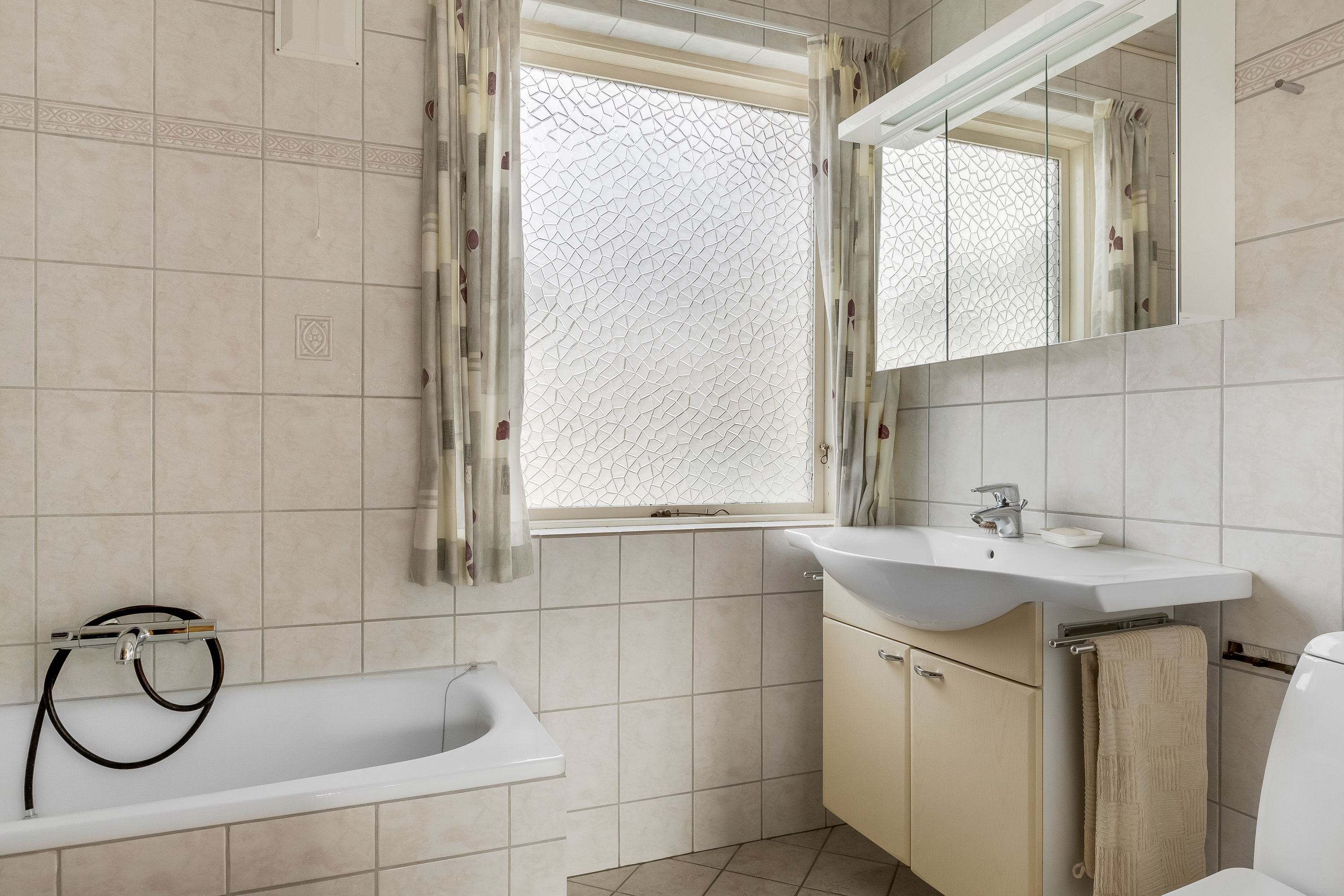 Fremhævet badeværelse billede i fuldskærmstilstand. Billede af Margrethevej 14, 6270 Tønder