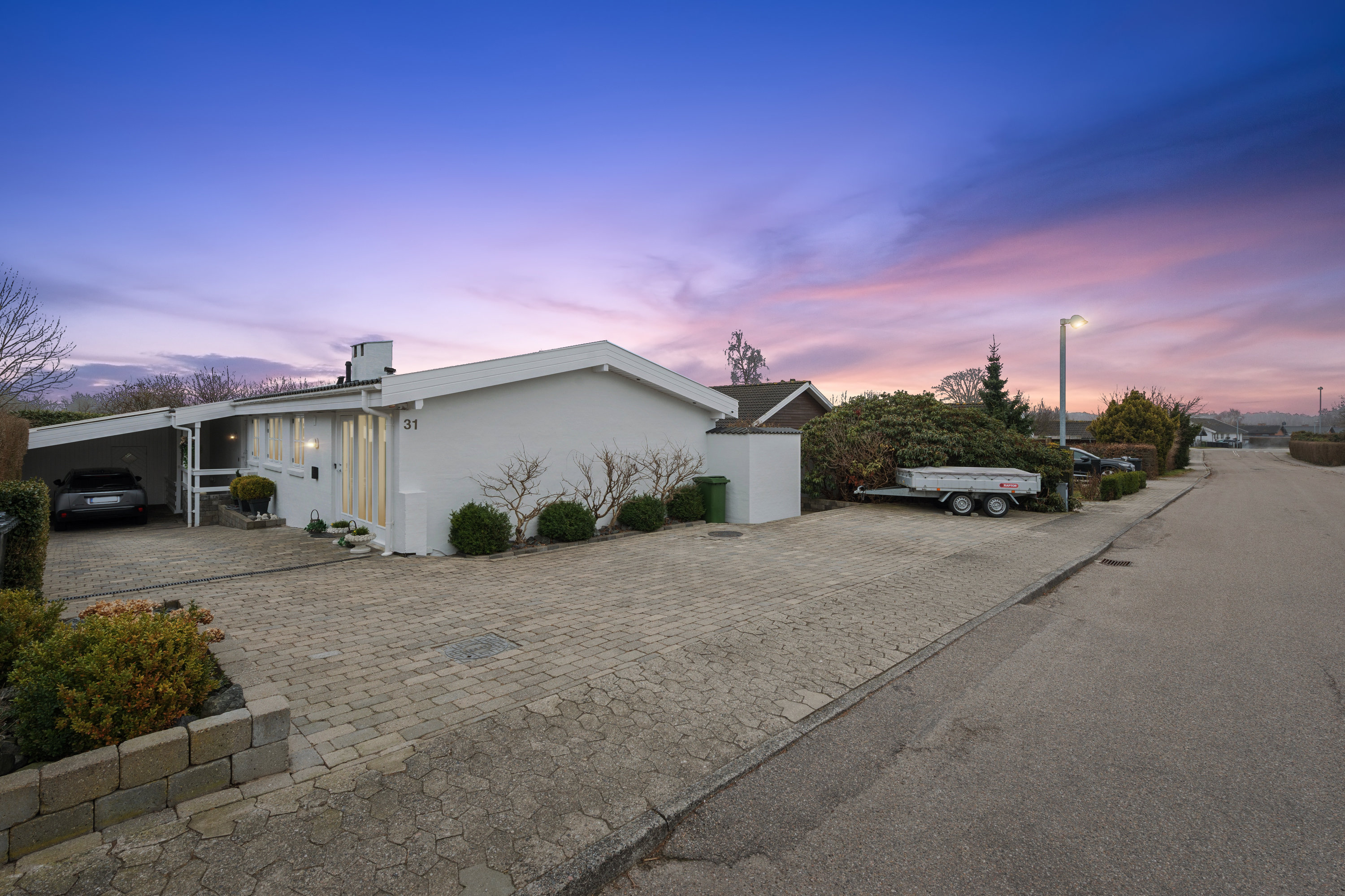 Fremhævet ejendommen billede i fuldskærmstilstand. Billede af Sønderholmsvej 31, 2690 Karlslunde