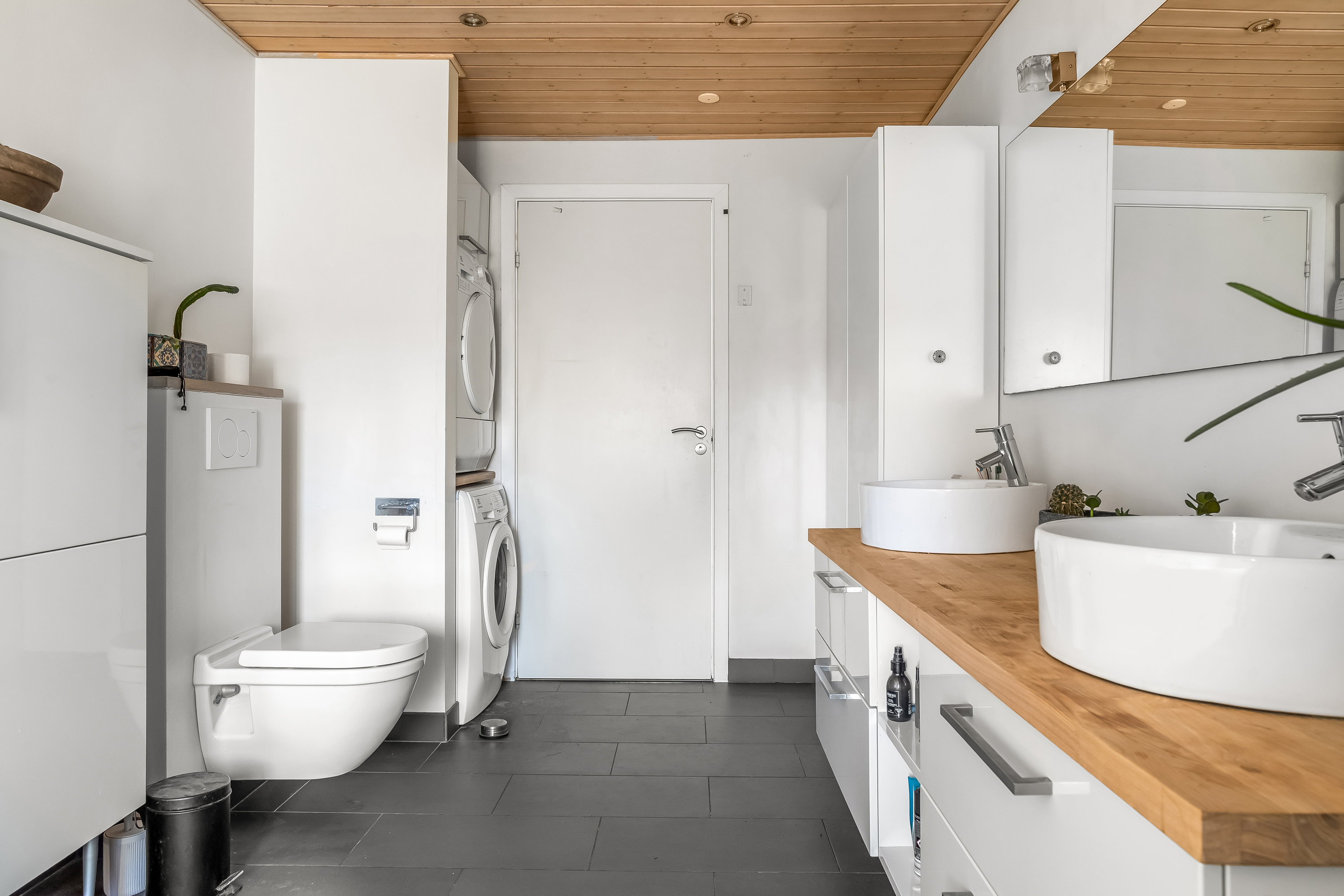 Fremhævet badeværelse billede i fuldskærmstilstand. Billede af J Skjoldborgs Vej 17, 7500 Holstebro