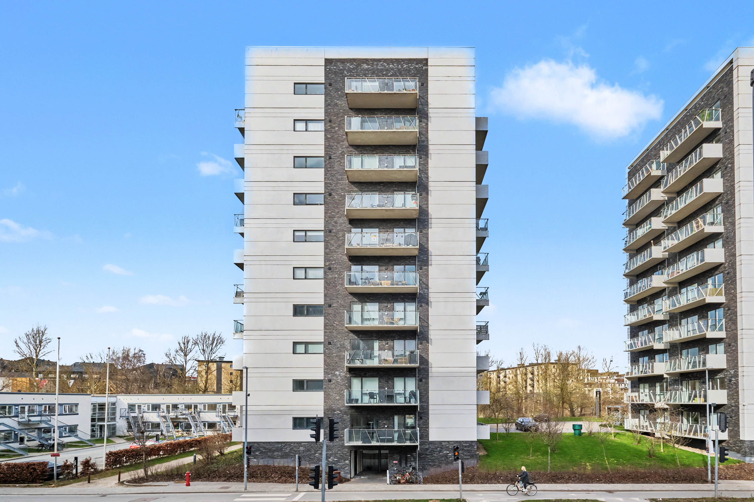 Fremhævet facade billede i fuldskærmstilstand. Billede af Åhusene 11, st.. 3., 8000 Aarhus C