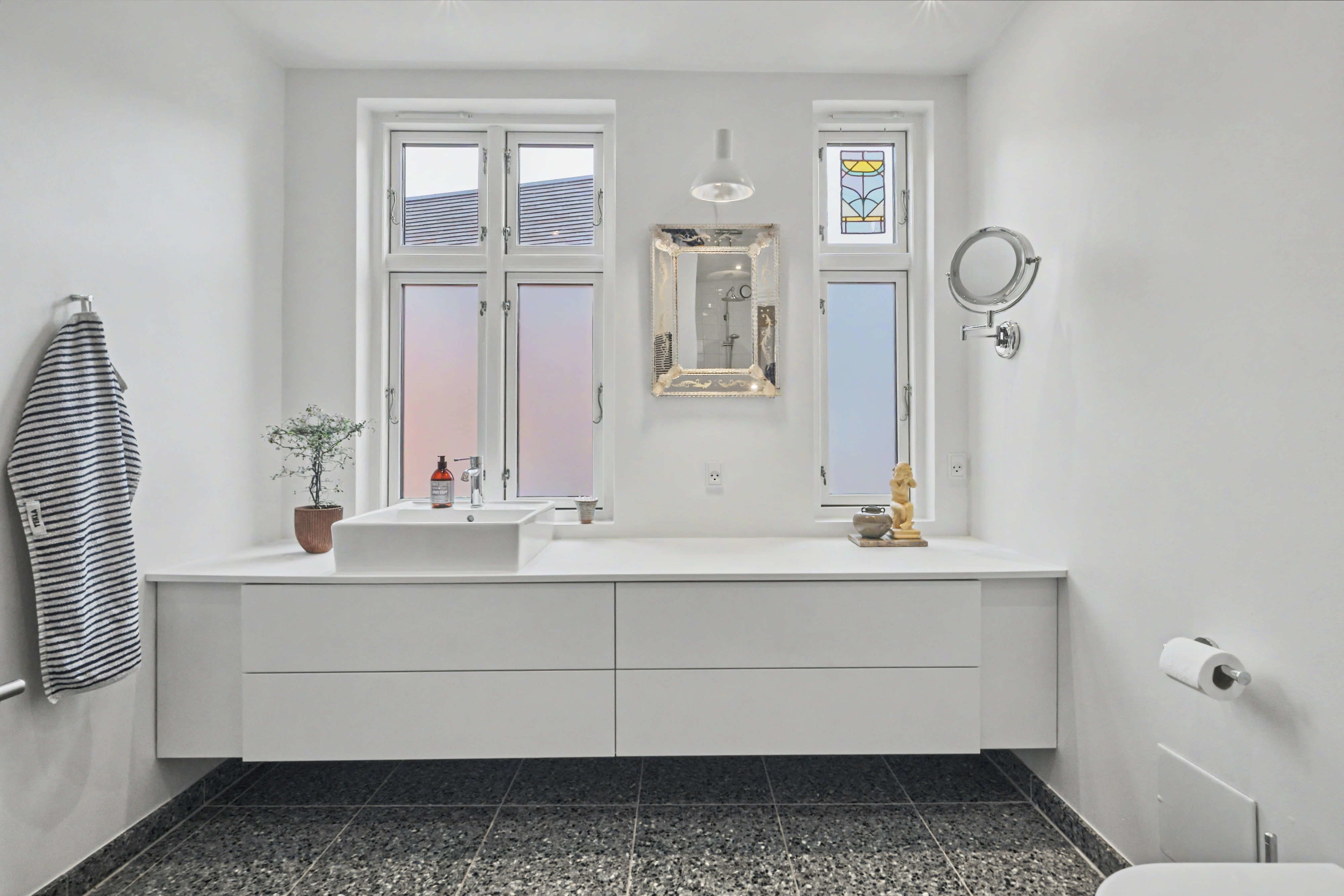 Fremhævet badeværelse billede i fuldskærmstilstand. Billede af Lollandsgade 36, 8000 Aarhus C