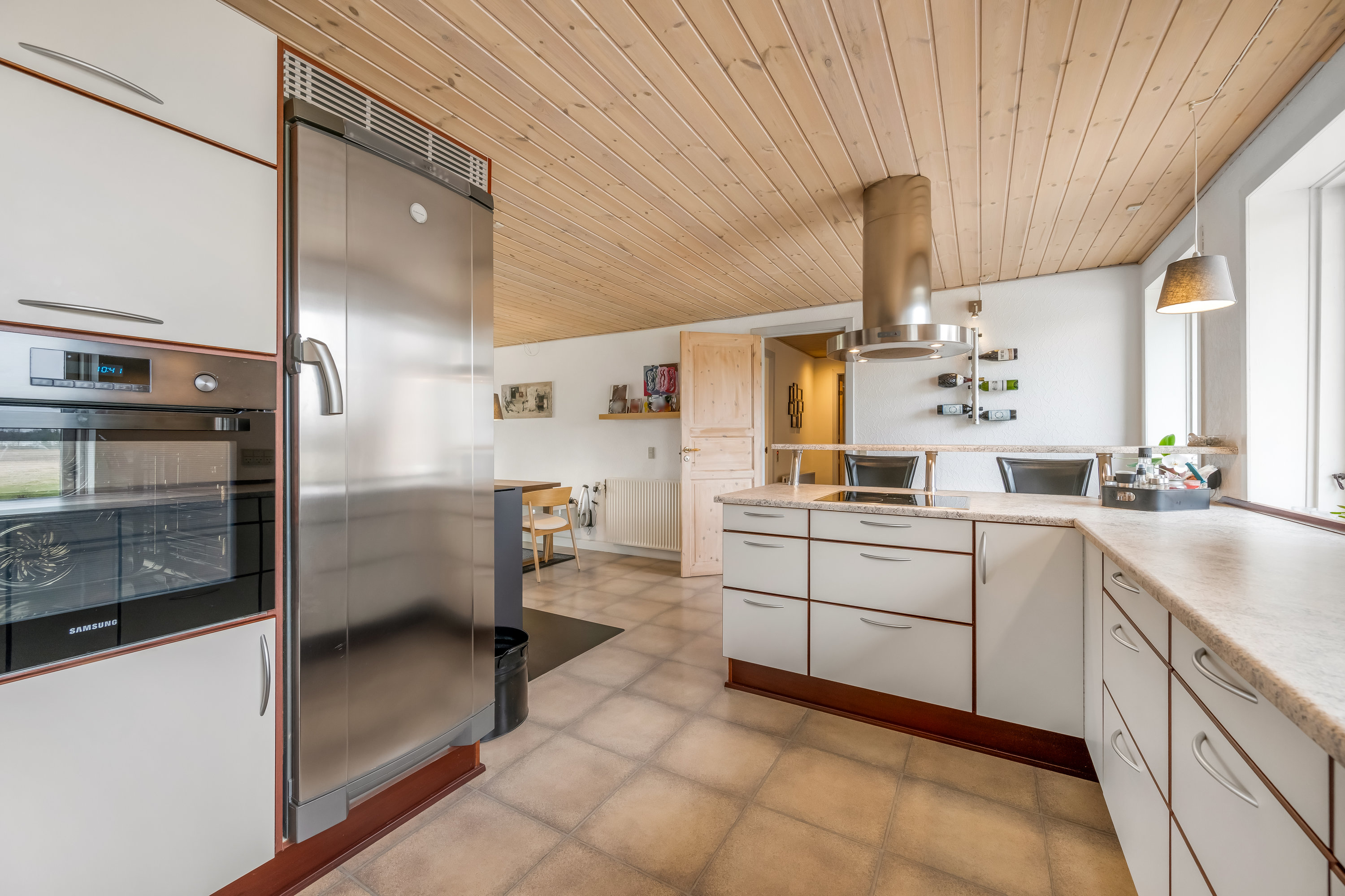 Fremhævet køkken billede i fuldskærmstilstand. Billede af Astrupvej 1, Hee, 6950 Ringkøbing