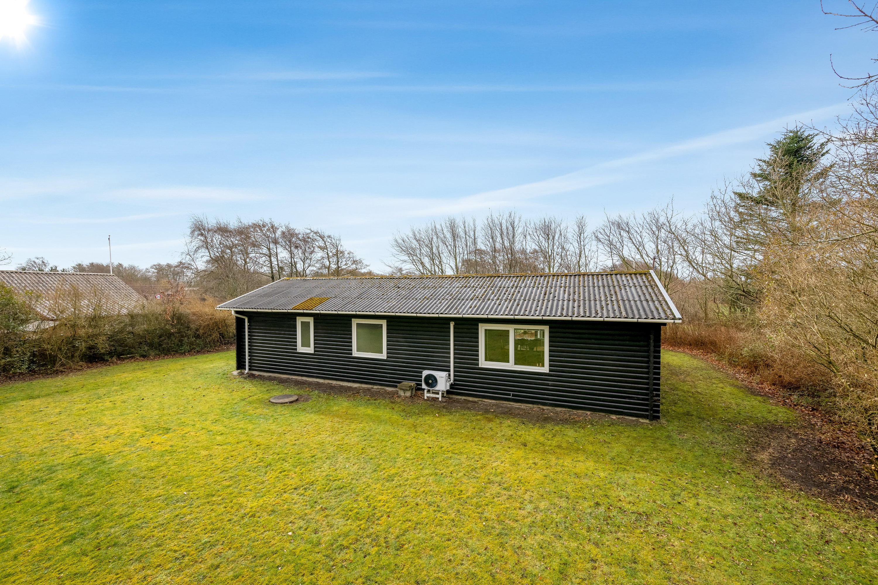 Fremhævet facade billede i fuldskærmstilstand. Billede af Husfold 28, Nr Bork, 6893 Hemmet