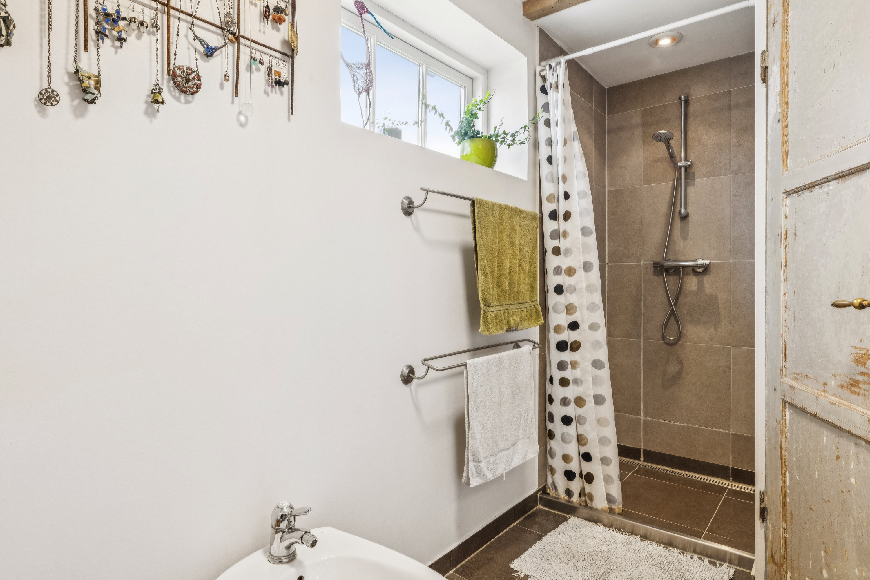 Fremhævet  billede i fuldskærmstilstand. Billede af Vinkelvej 16, 8544 Mørke