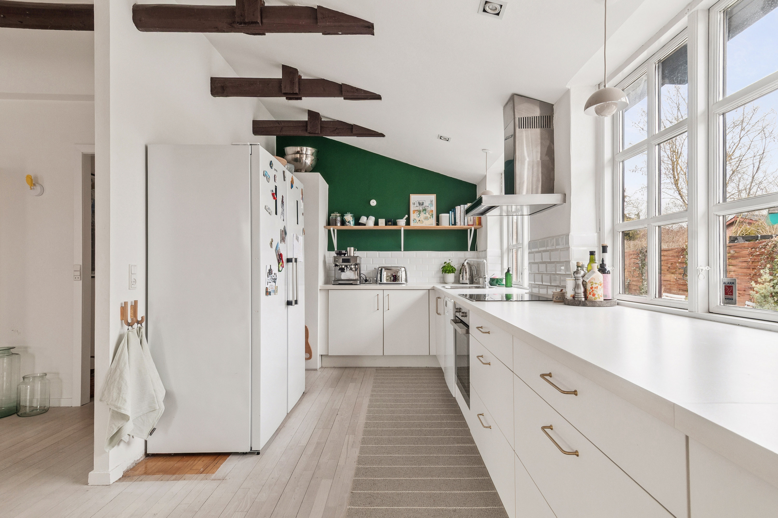 Fremhævet køkken billede i fuldskærmstilstand. Billede af Harevænget 63, 2791 Dragør