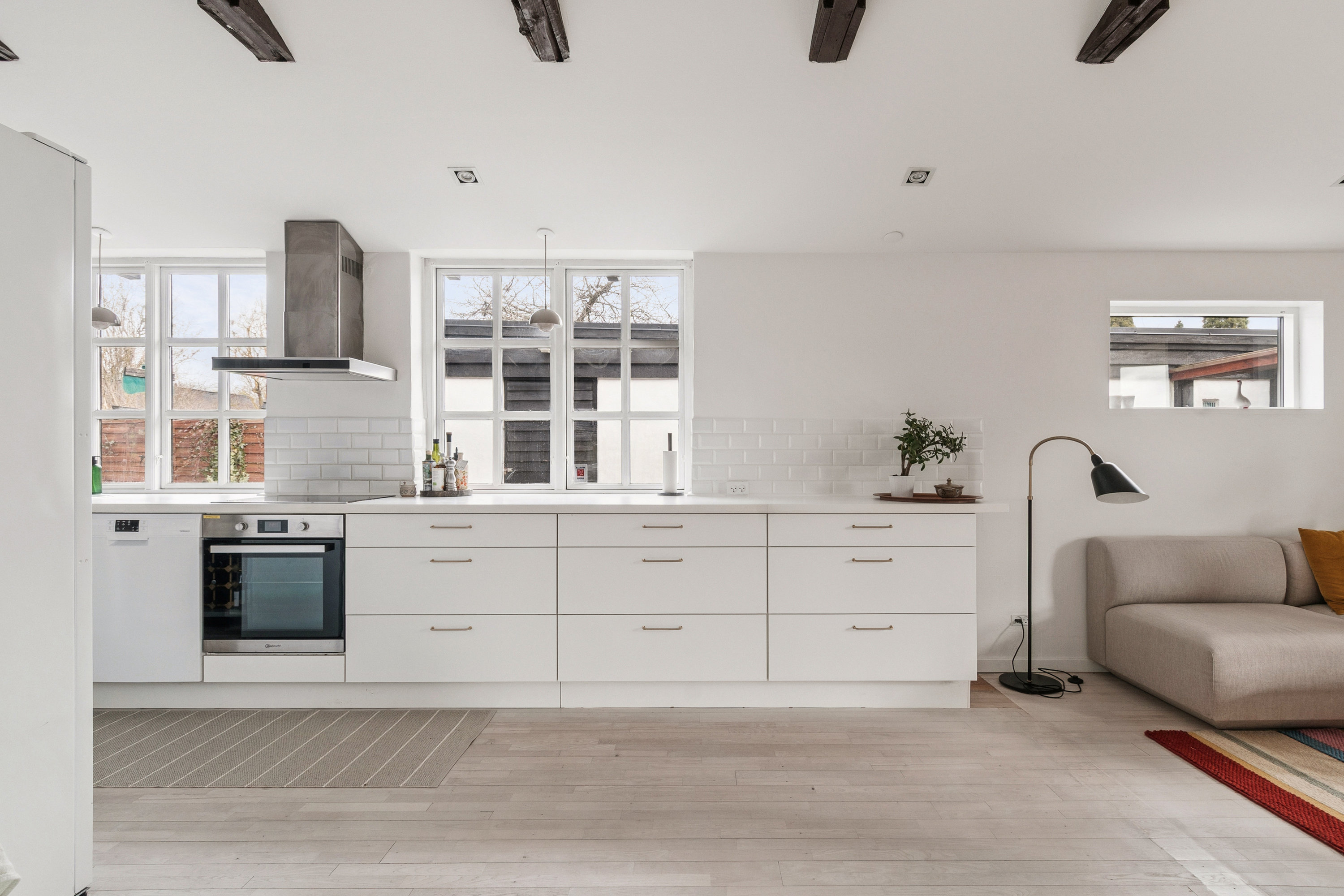 Fremhævet køkken billede i fuldskærmstilstand. Billede af Harevænget 63, 2791 Dragør