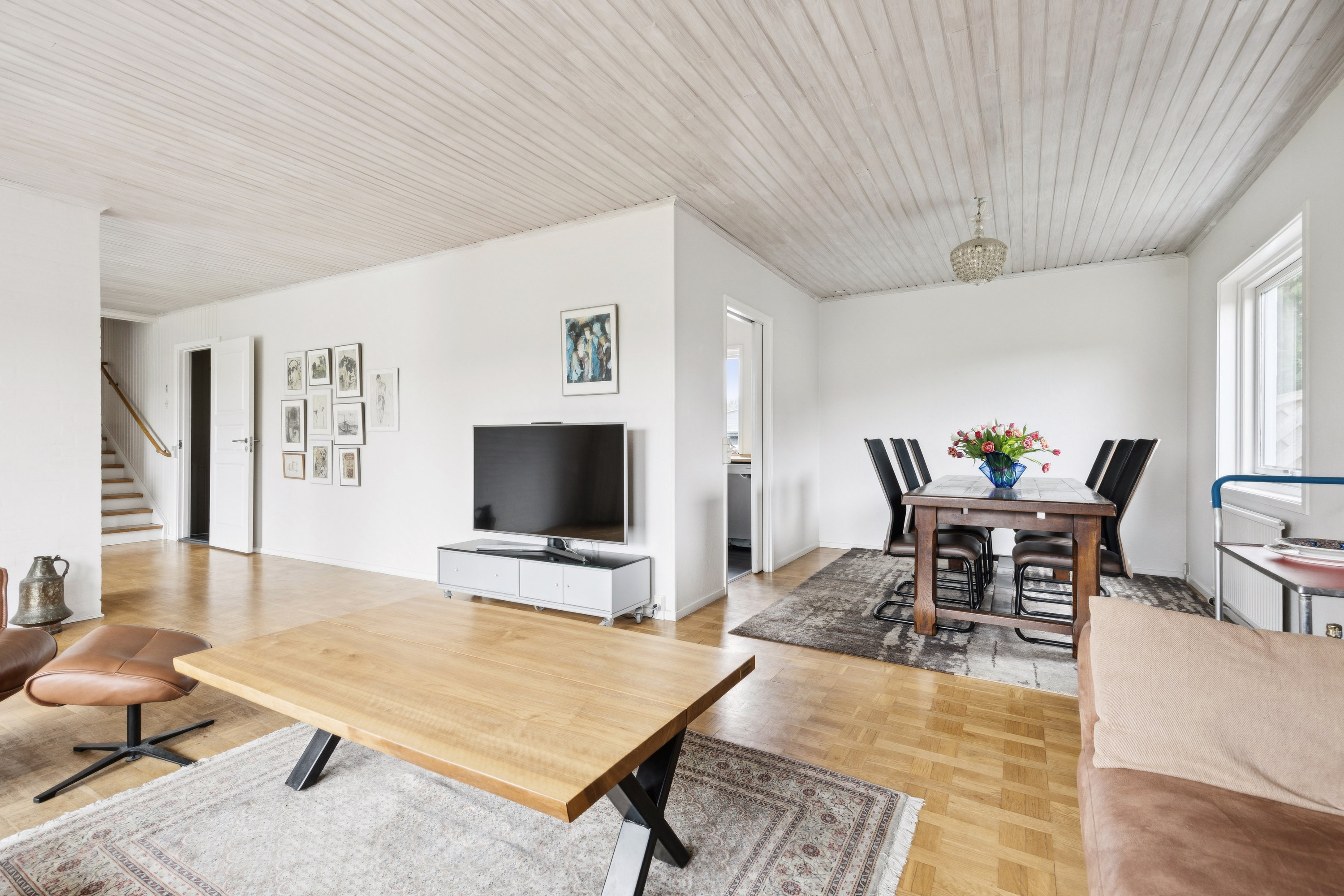 Fremhævet stue billede i fuldskærmstilstand. Billede af Morsøvej 13, 4600 Køge