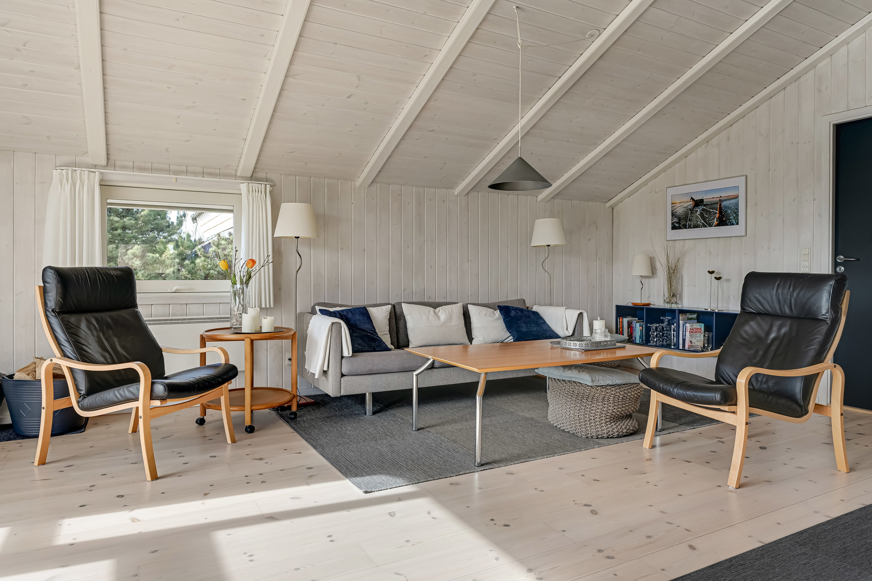 Fremhævet stue billede i fuldskærmstilstand. Billede af Solhaven 5, 6857 Blåvand