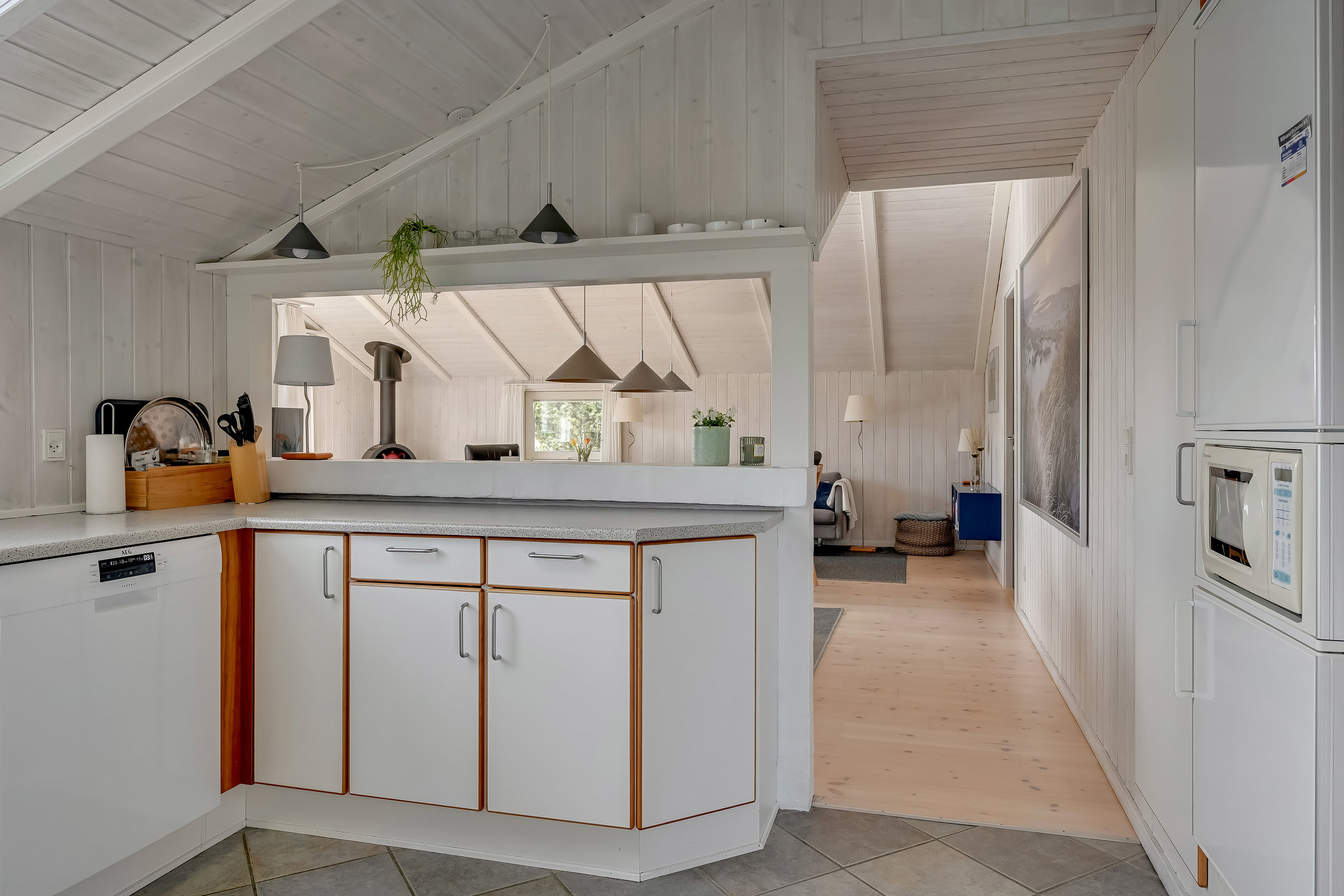 Fremhævet køkken billede i fuldskærmstilstand. Billede af Solhaven 5, 6857 Blåvand